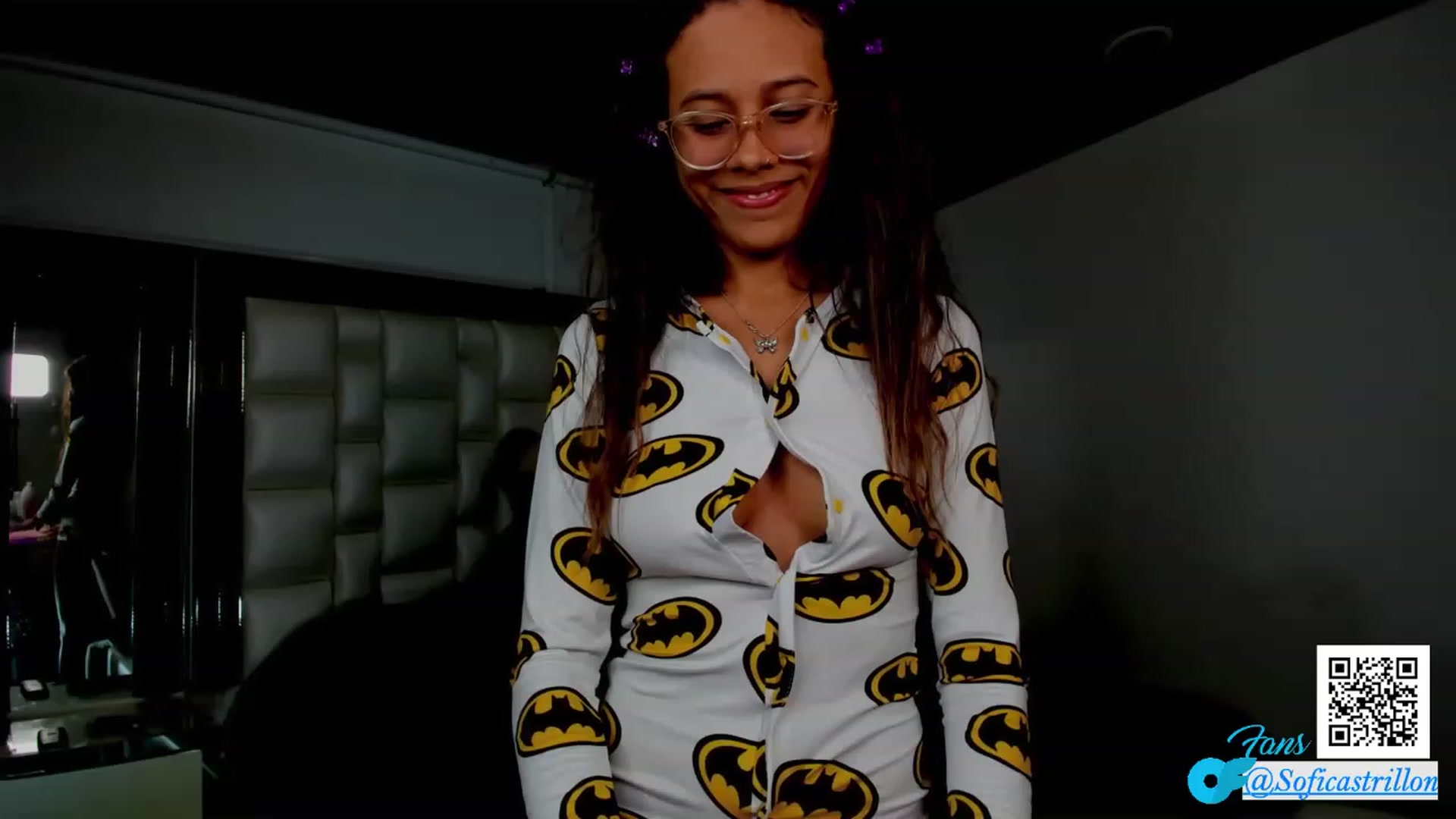 Gallery image thumbnail from pamela_land's myfreecams stream on, 09/10/2023, 03:12 image 12 of 20