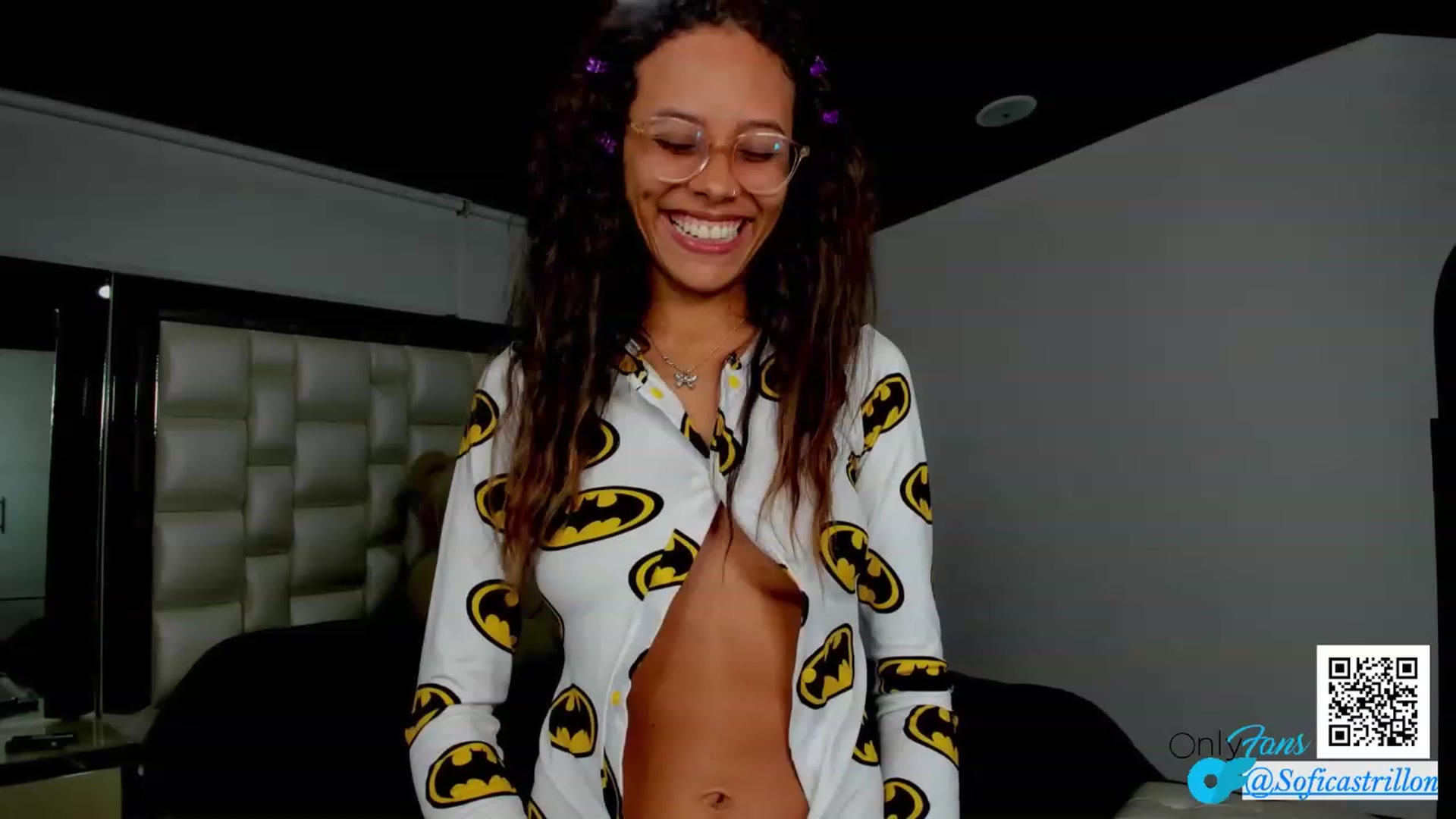 Gallery image thumbnail from pamela_land's myfreecams stream on, 09/10/2023, 03:12 image 20 of 20