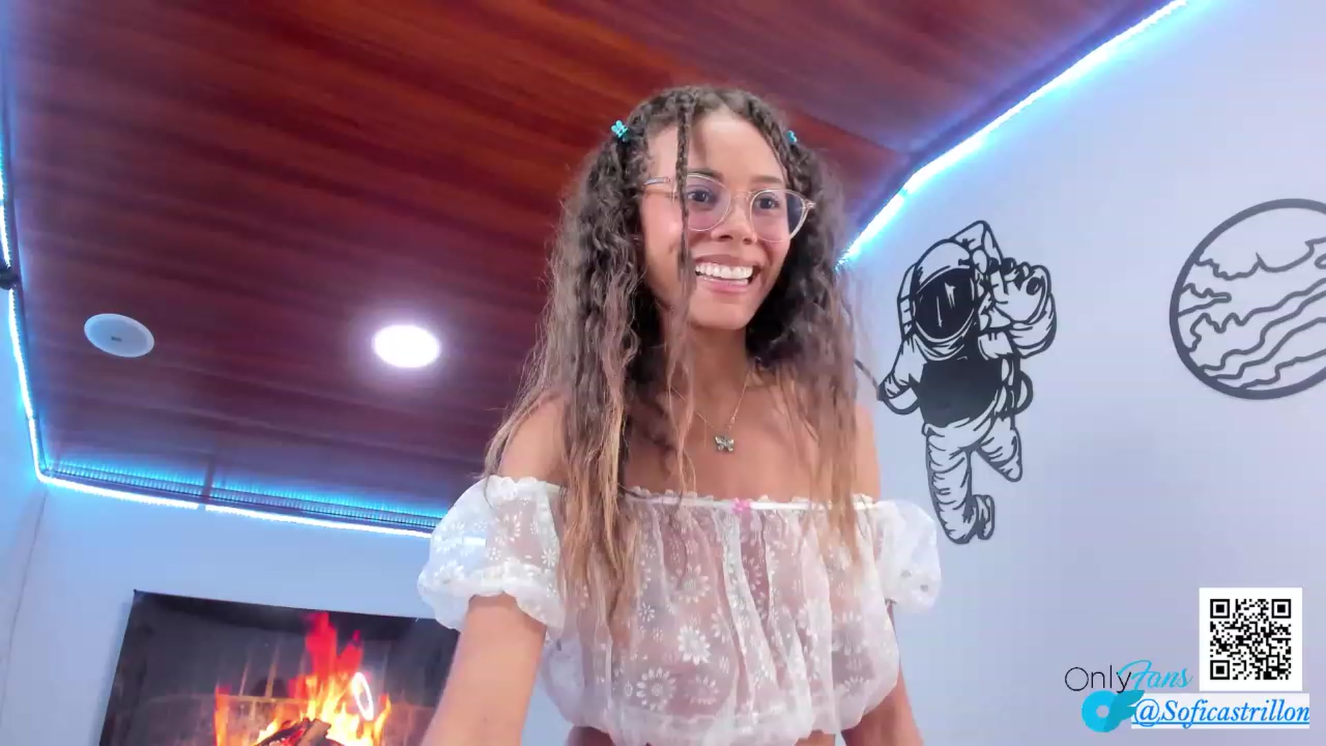 Gallery image thumbnail from pamela_land's myfreecams stream on, 09/11/2023, 01:56 image 7 of 20