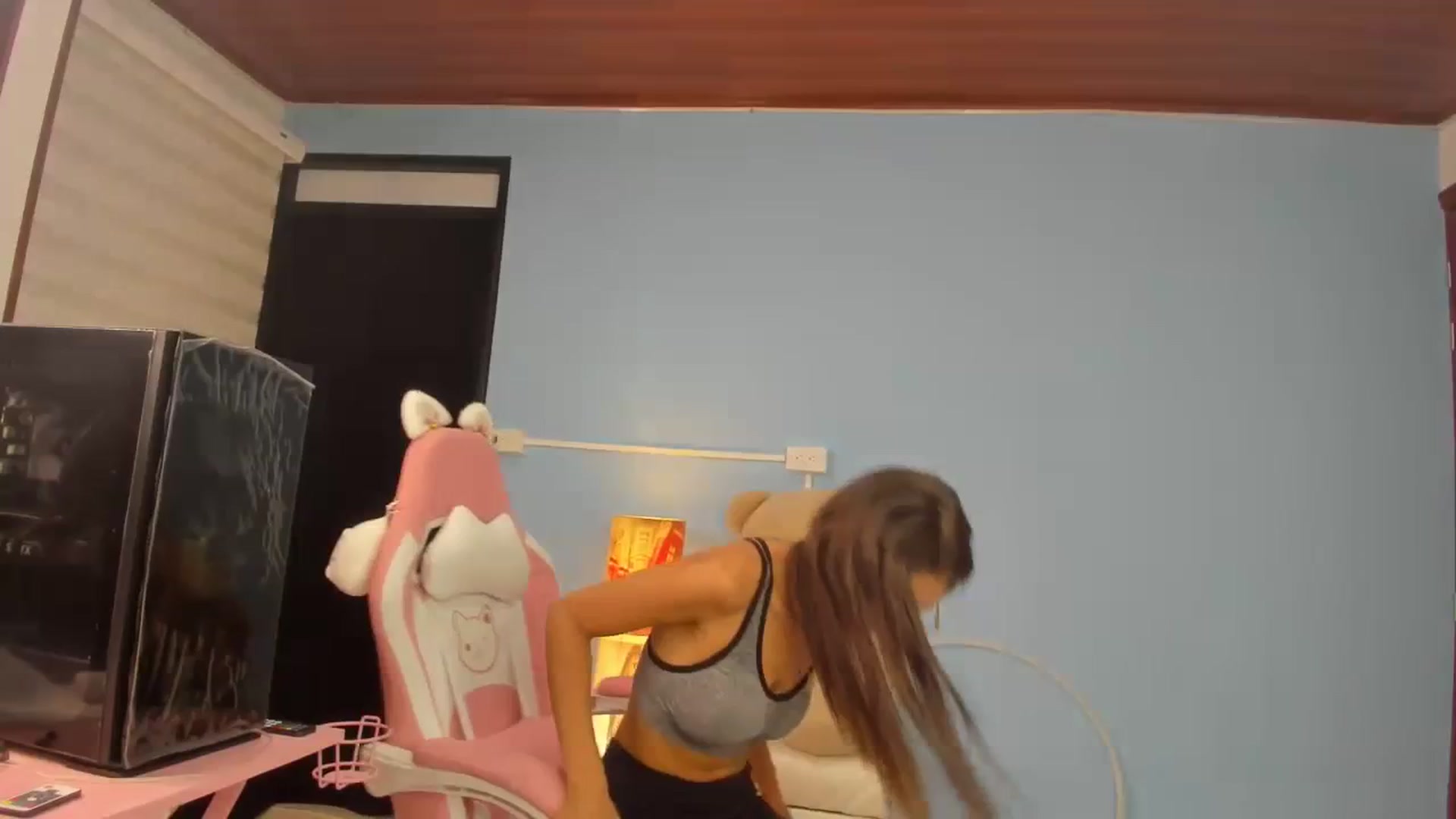 Gallery image thumbnail from pamela_land's myfreecams stream on, 10/01/2023, 02:51 image 12 of 20
