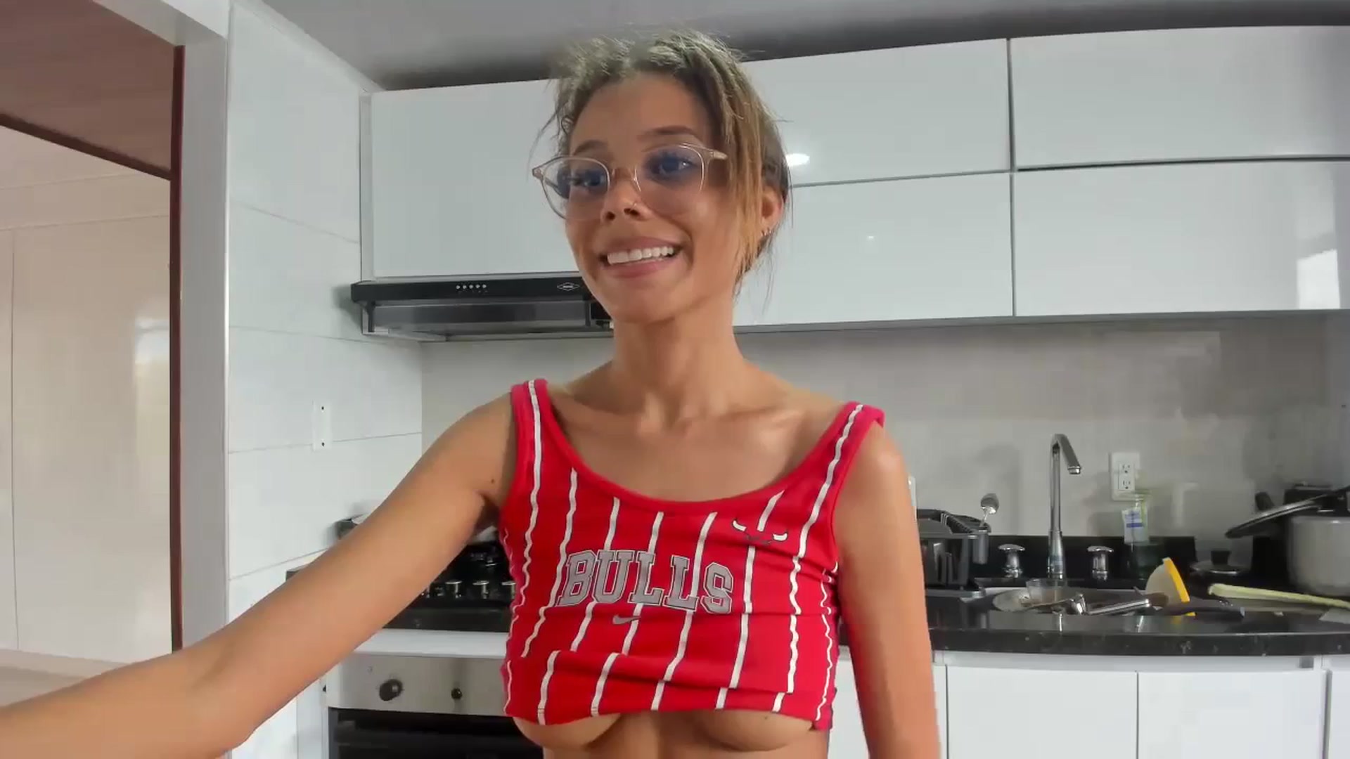 Gallery image thumbnail from pamela_land's myfreecams stream on, 10/03/2023, 18:33 image 3 of 20
