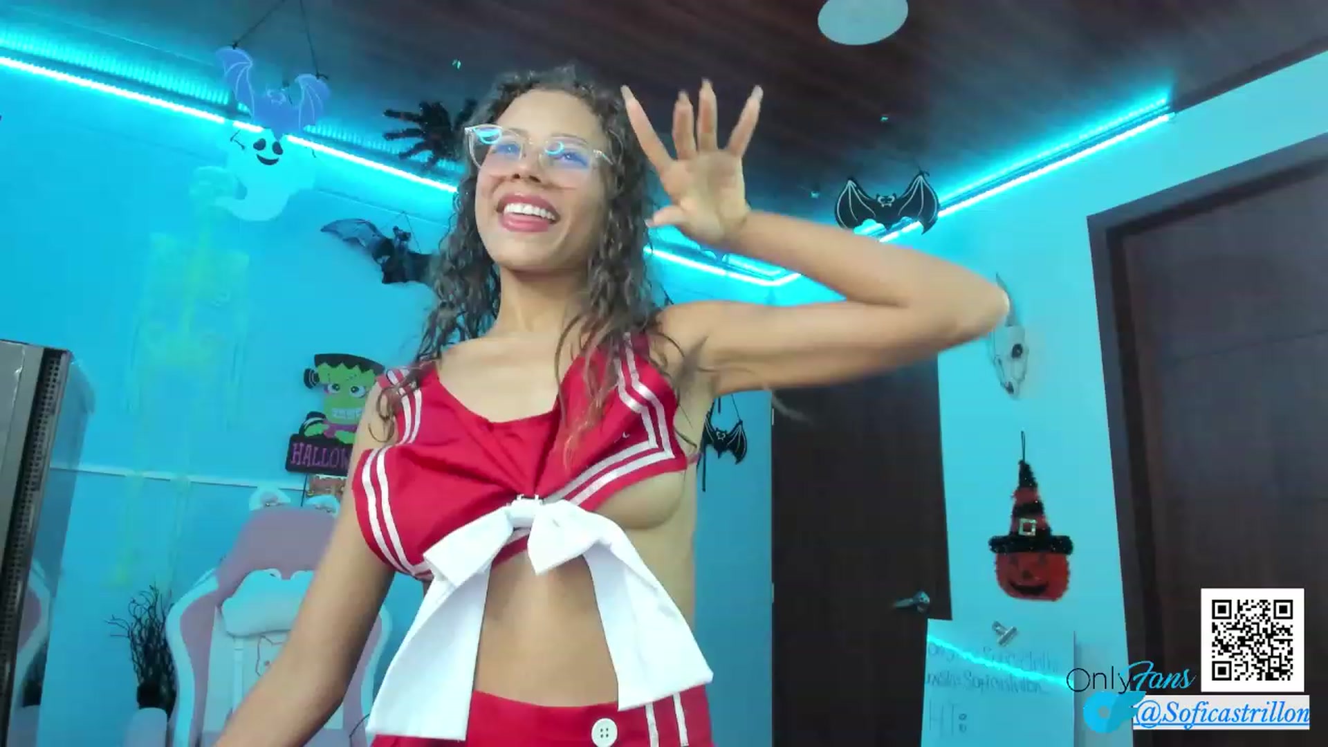 Gallery image thumbnail from pamela_land's myfreecams stream on, 10/22/2023, 01:01 image 9 of 20