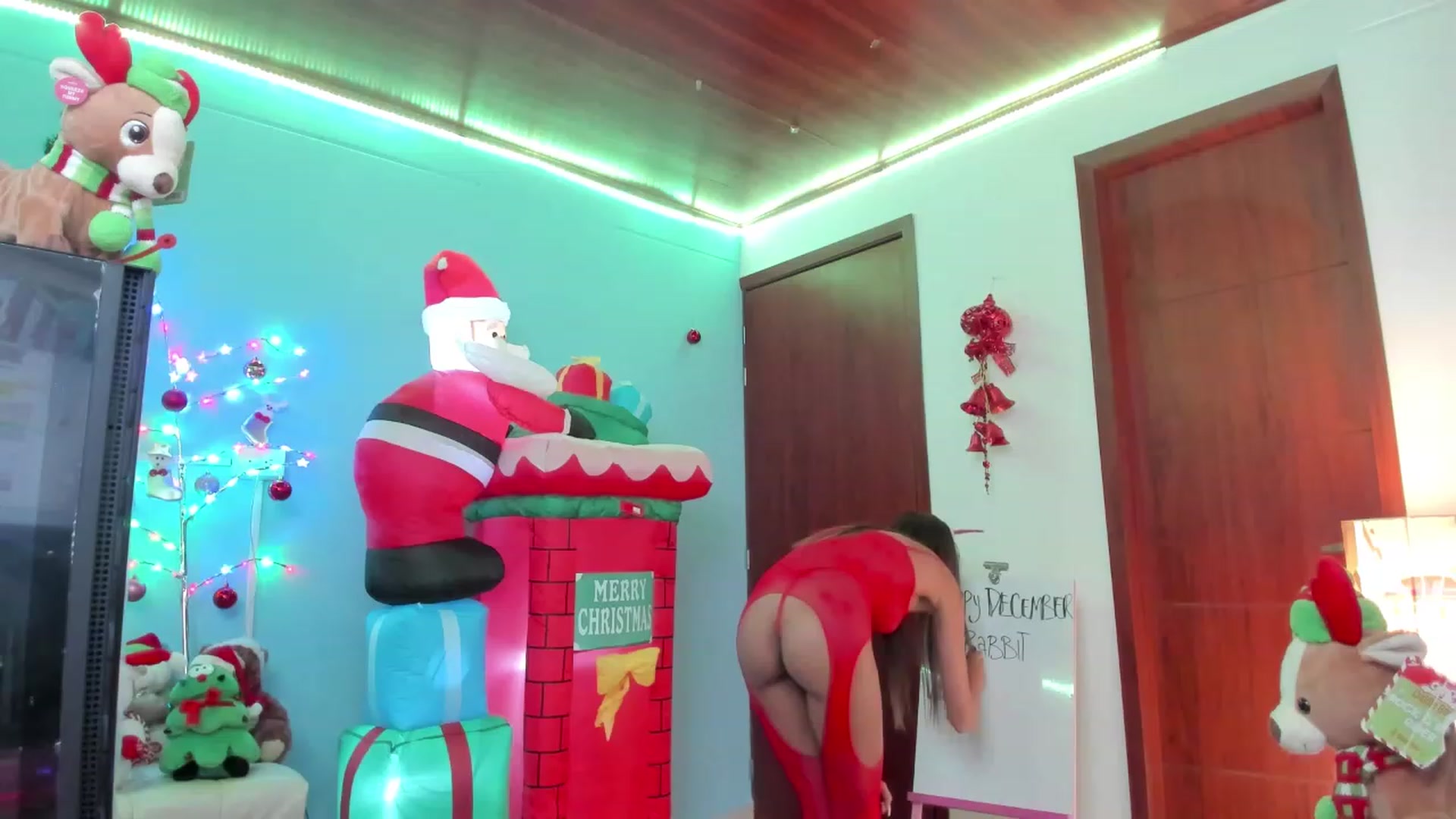 Gallery image thumbnail from pamela_land's myfreecams stream on, 12/02/2023, 02:36 image 6 of 20