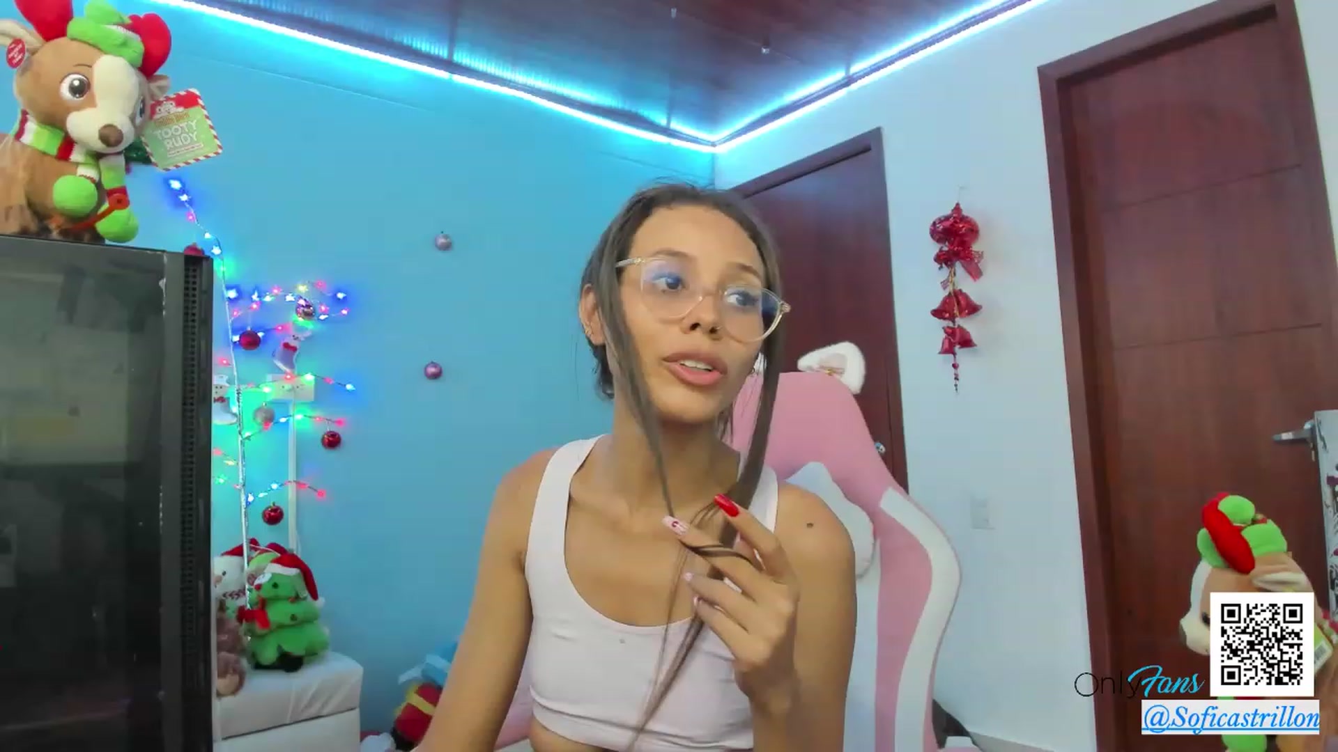 Gallery image thumbnail from pamela_land's myfreecams stream on, 12/09/2023, 15:58 image 10 of 20