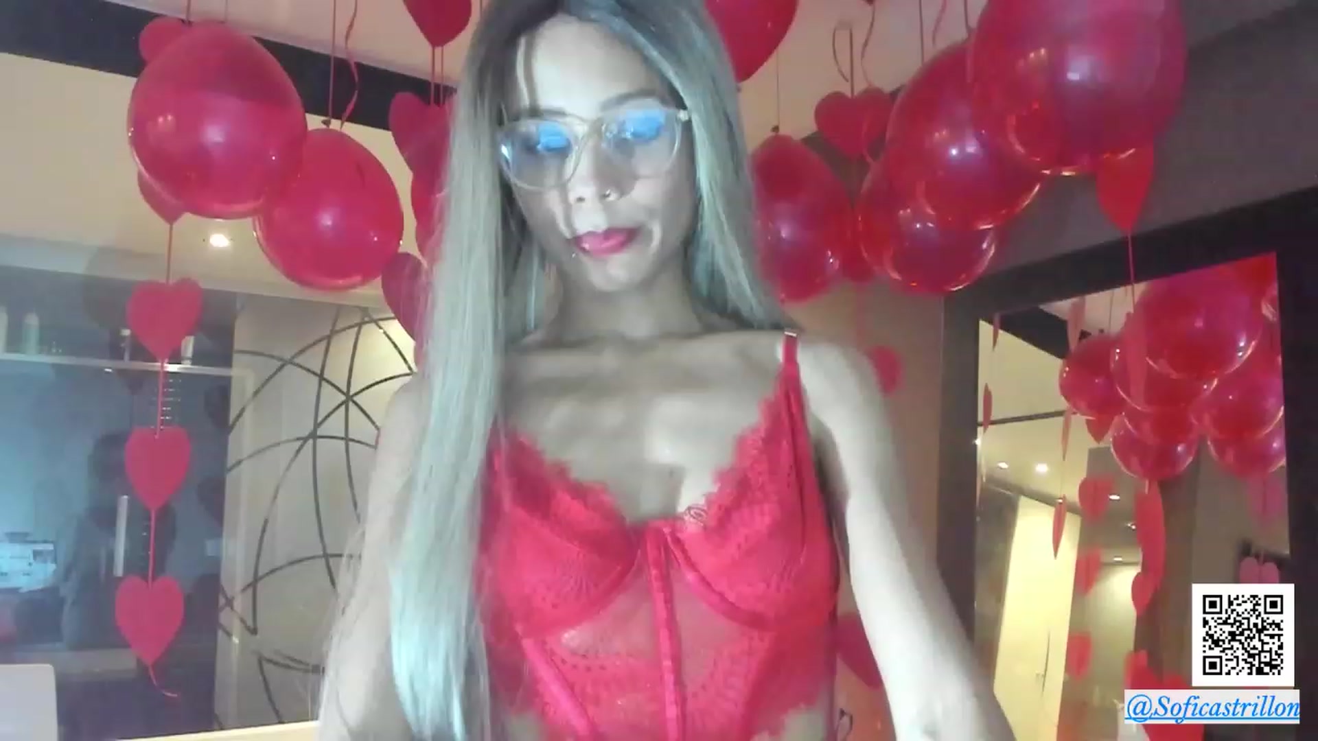 Gallery image thumbnail from pamela_land's myfreecams stream on, 02/14/2024, 16:45 image 5 of 20