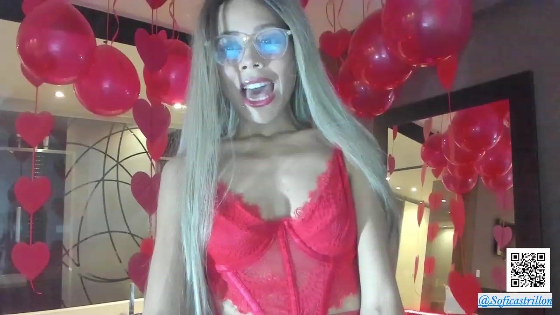 Gallery image thumbnail from pamela_land's myfreecams stream on, 02/14/2024, 16:45 image 18 of 20