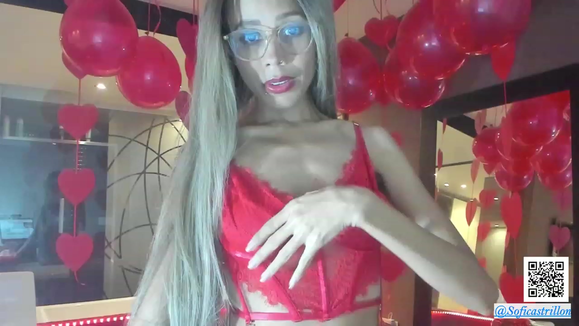 Gallery image thumbnail from pamela_land's myfreecams stream on, 02/14/2024, 16:45 image 11 of 20