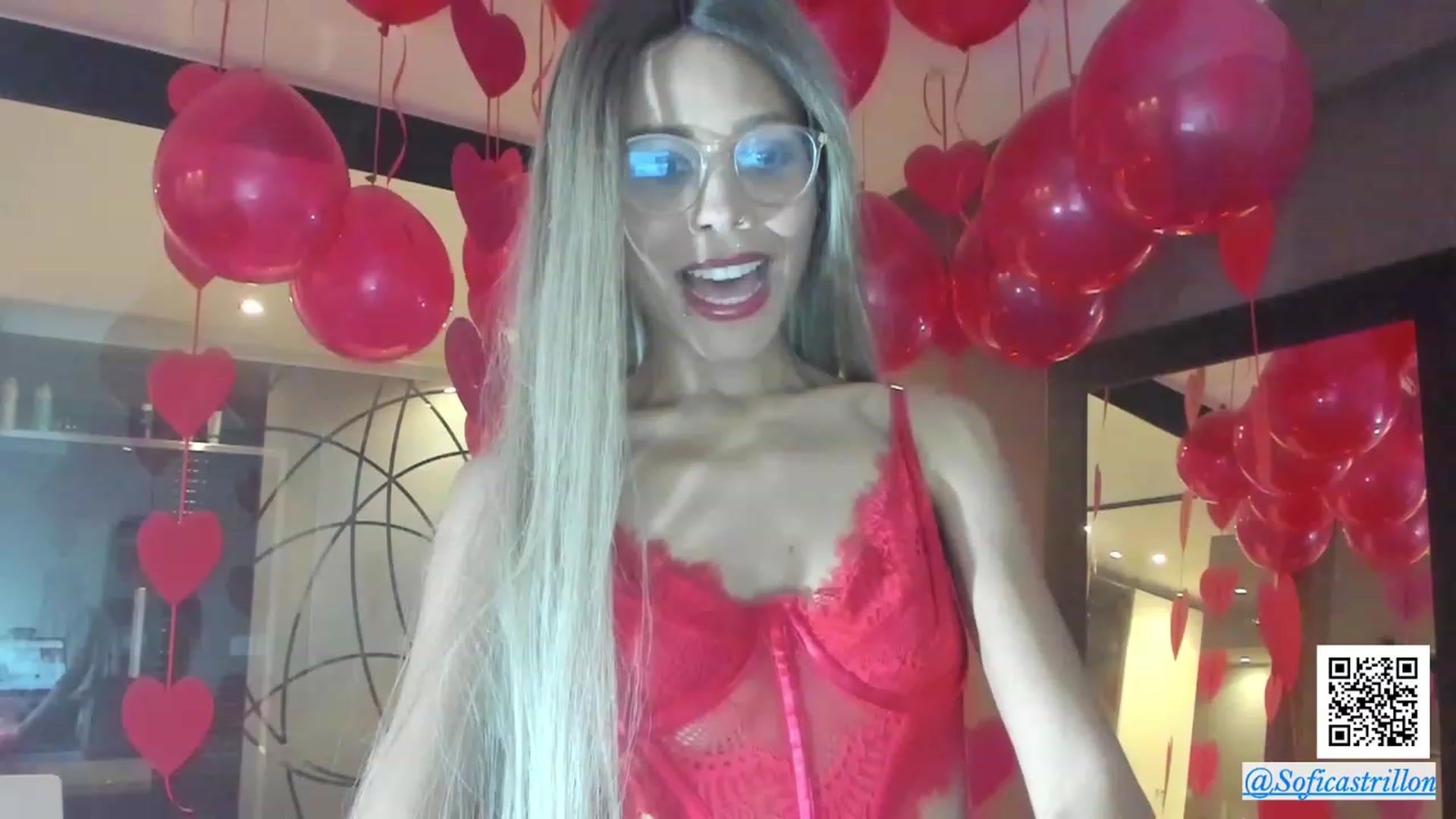 Gallery image thumbnail from pamela_land's myfreecams stream on, 02/14/2024, 16:45 image 3 of 20