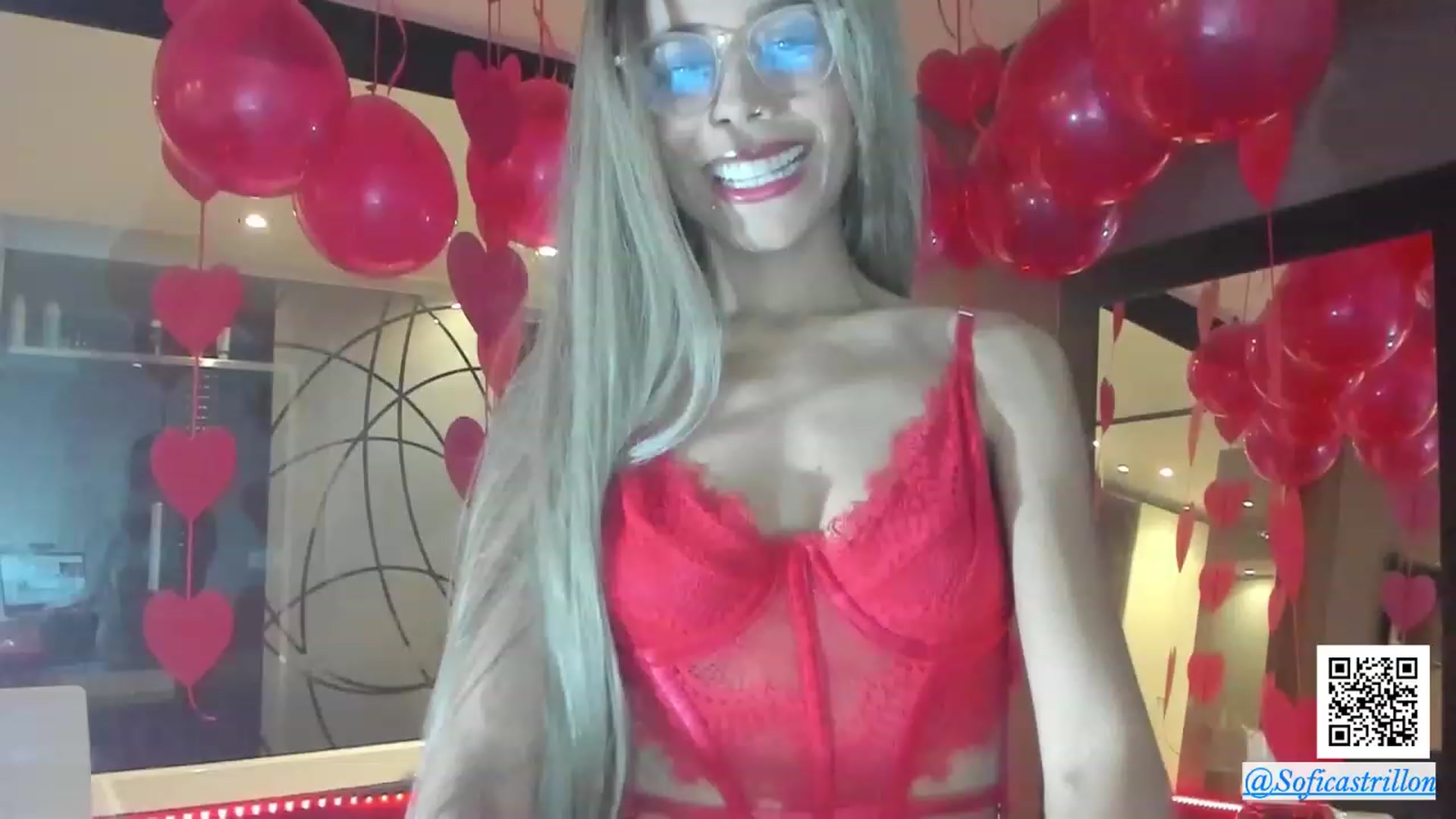 Gallery image thumbnail from pamela_land's myfreecams stream on, 02/14/2024, 16:45 image 9 of 20