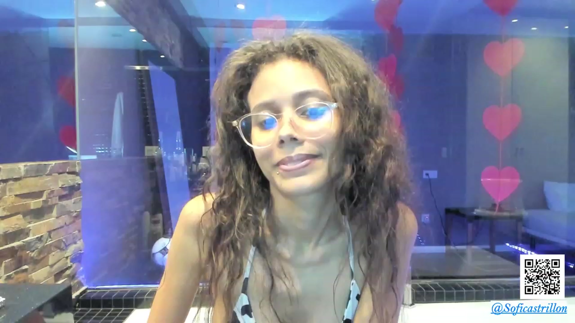 Gallery image thumbnail from pamela_land's myfreecams stream on, 02/17/2024, 17:43 image 4 of 20