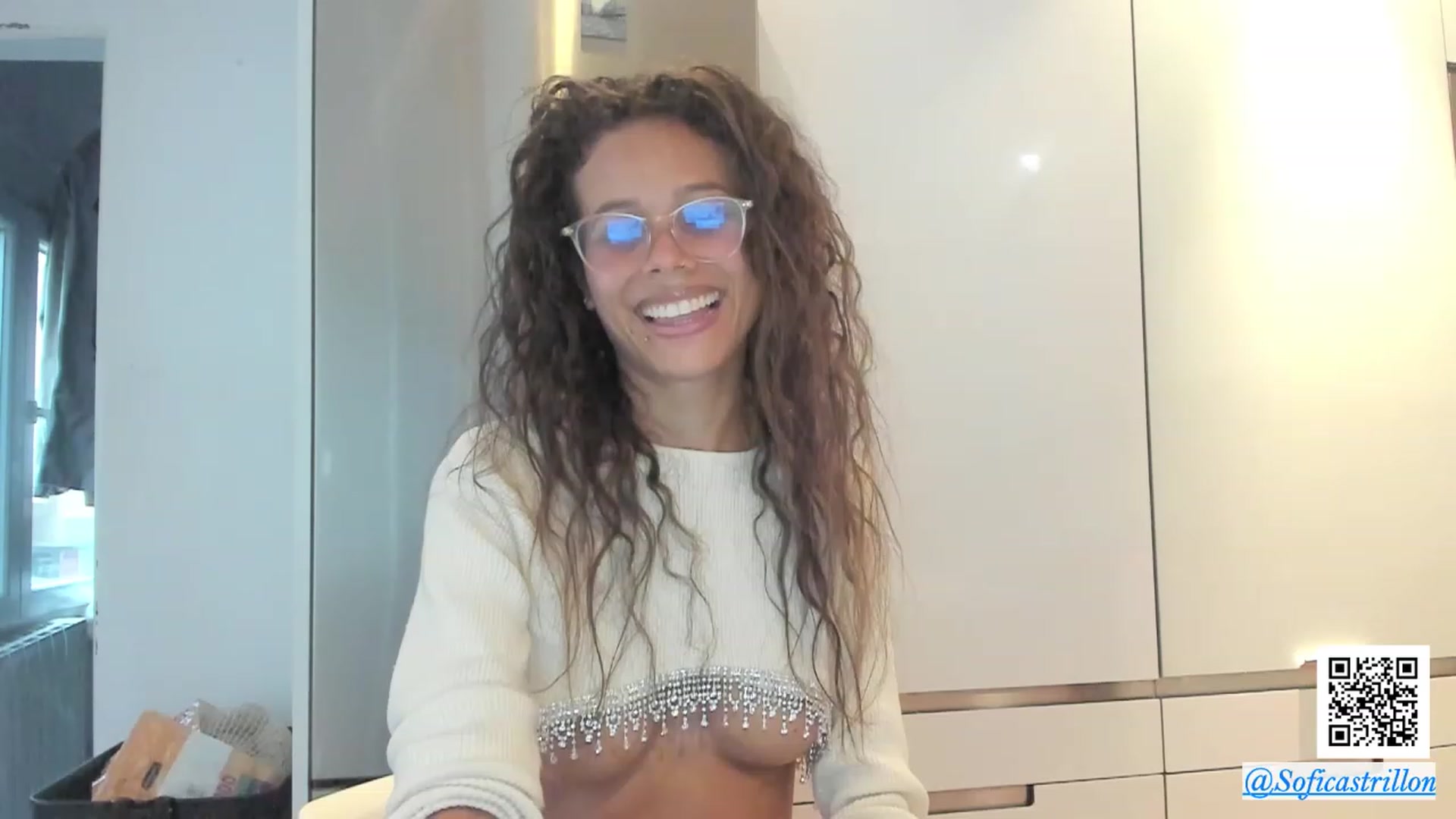Gallery image thumbnail from pamela_land's myfreecams stream on, 02/21/2024, 16:58 image 20 of 20
