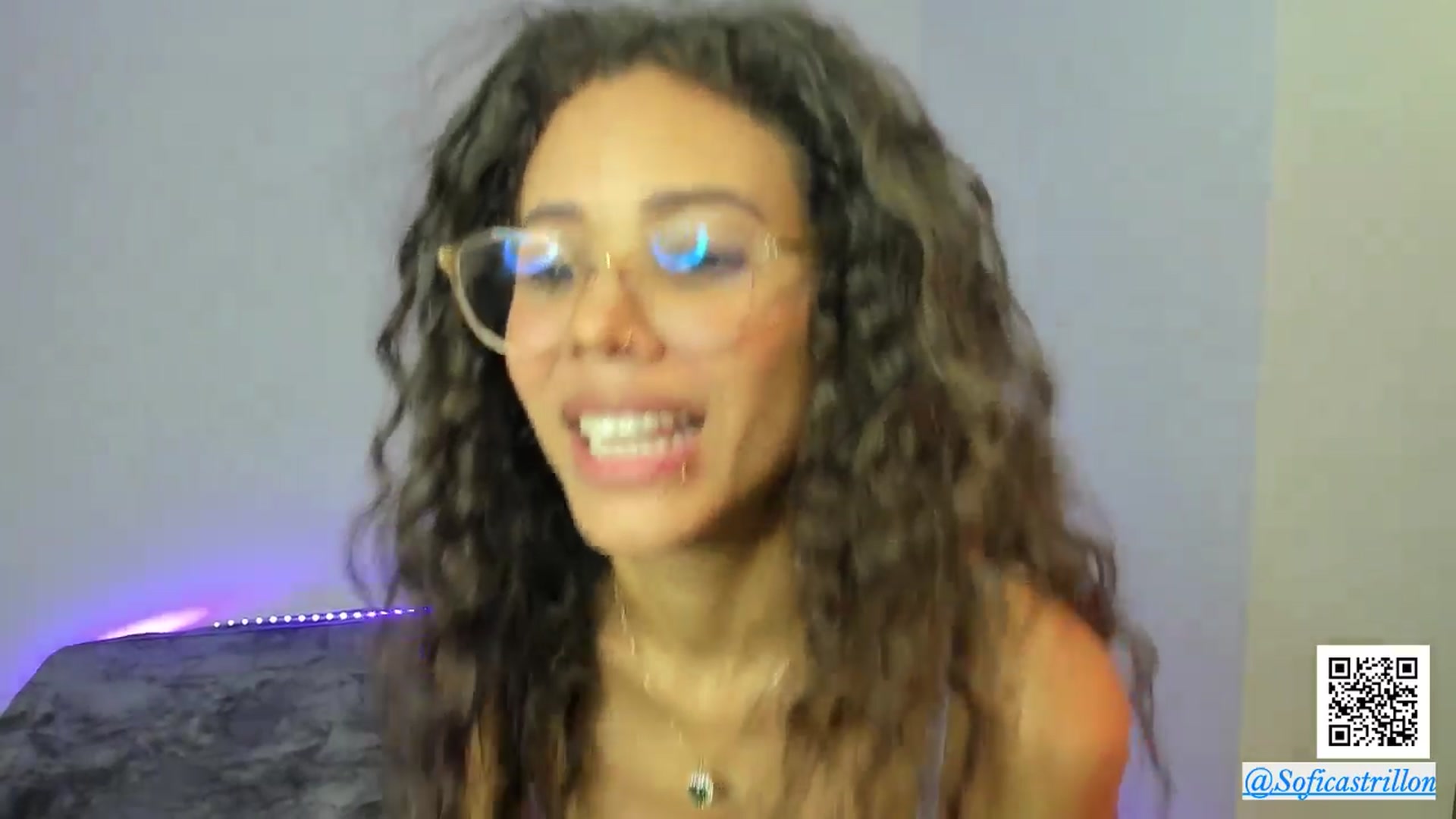Gallery image thumbnail from pamela_land's myfreecams stream on, 04/01/2024, 23:43 image 20 of 20