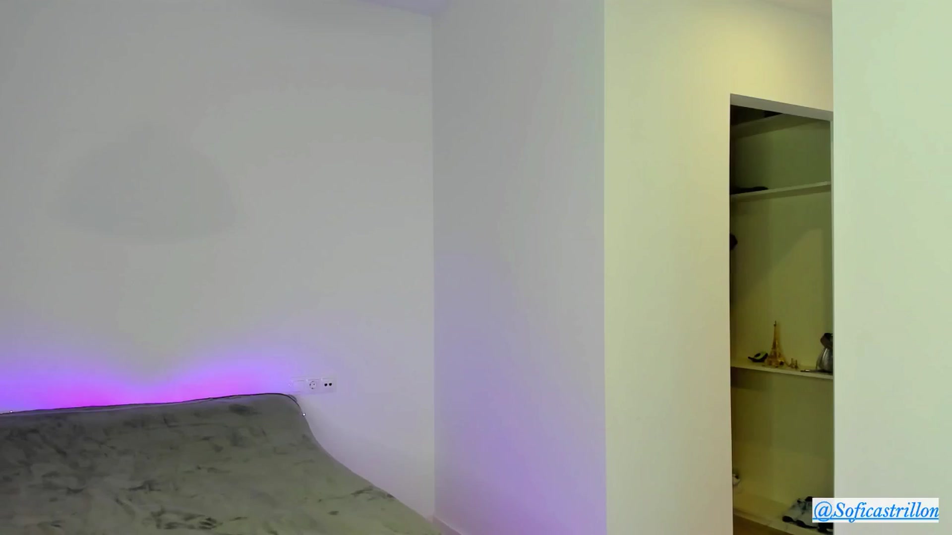 Gallery image thumbnail from pamela_land's myfreecams stream on, 05/03/2024, 03:16 image 14 of 20