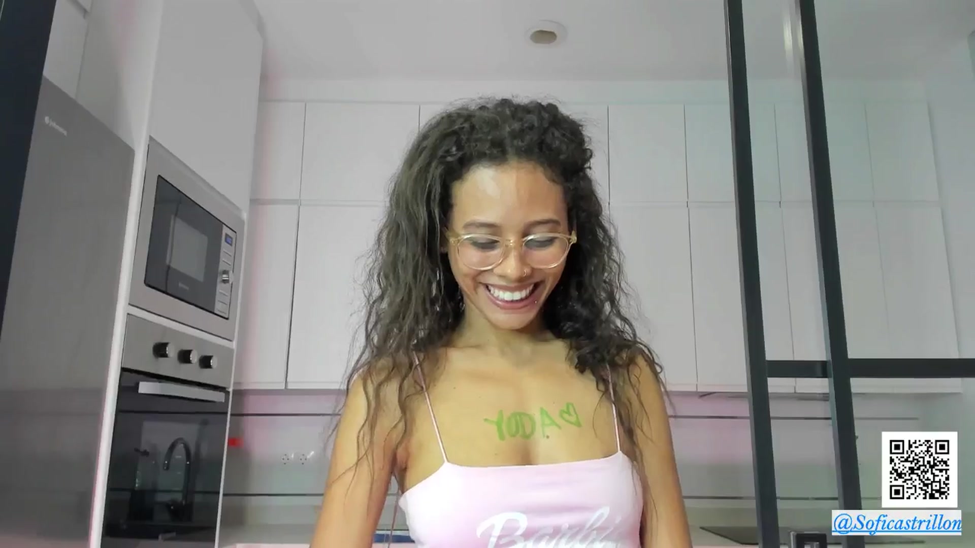 Gallery image thumbnail from pamela_land's myfreecams stream on, 05/24/2024, 20:27 image 13 of 20