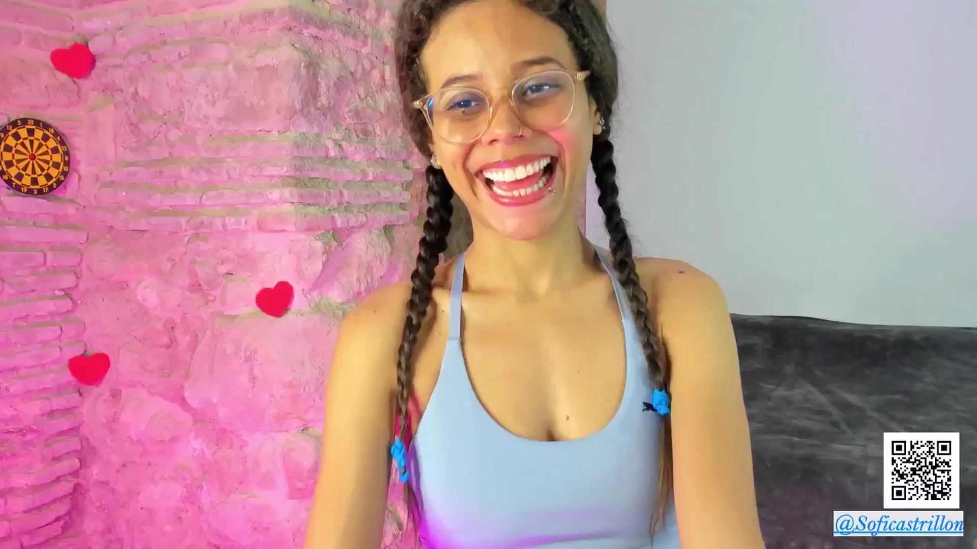 Gallery image thumbnail from pamela_land's myfreecams stream on, 05/29/2024, 17:09 image 1 of 20