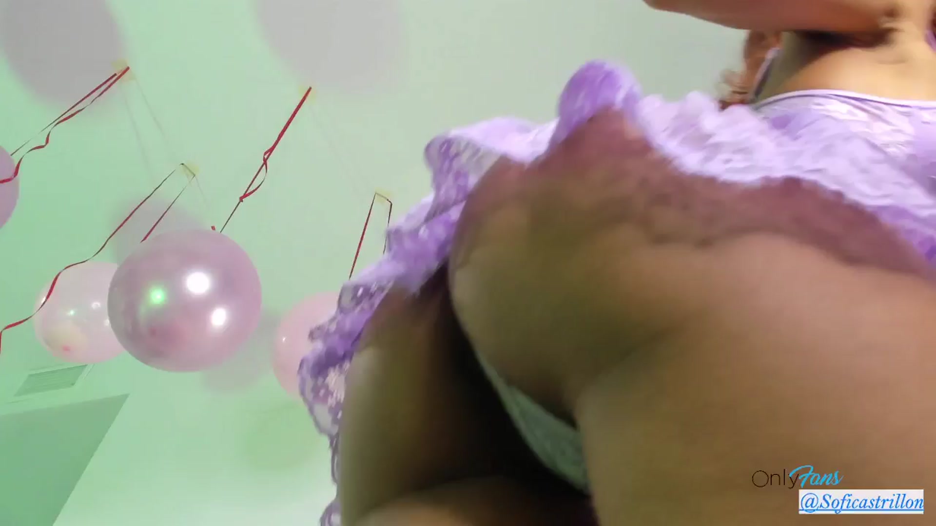 Gallery image thumbnail from pamela_land's myfreecams stream on, 08/22/2024, 23:05 image 15 of 20