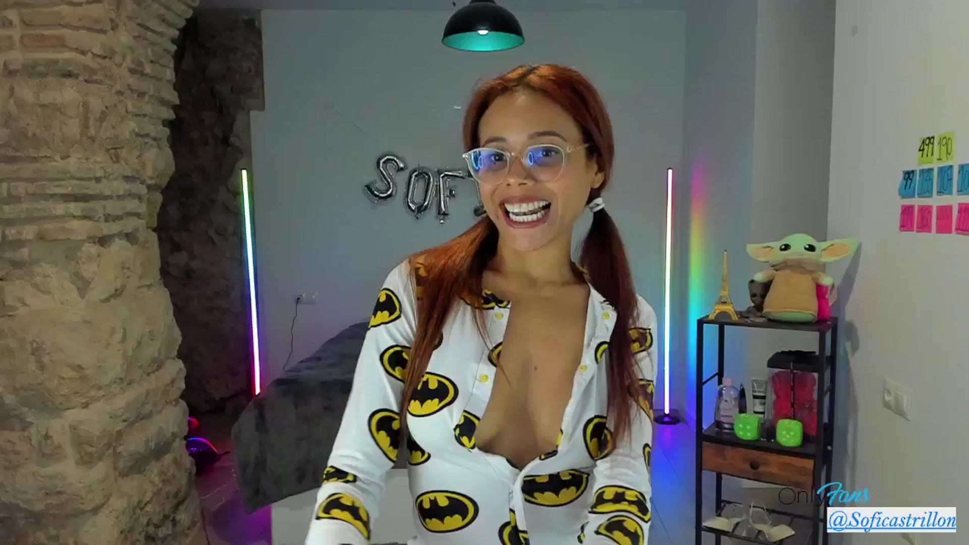 Gallery image thumbnail from pamela_land's myfreecams stream on, 09/07/2024, 23:55 image 2 of 20