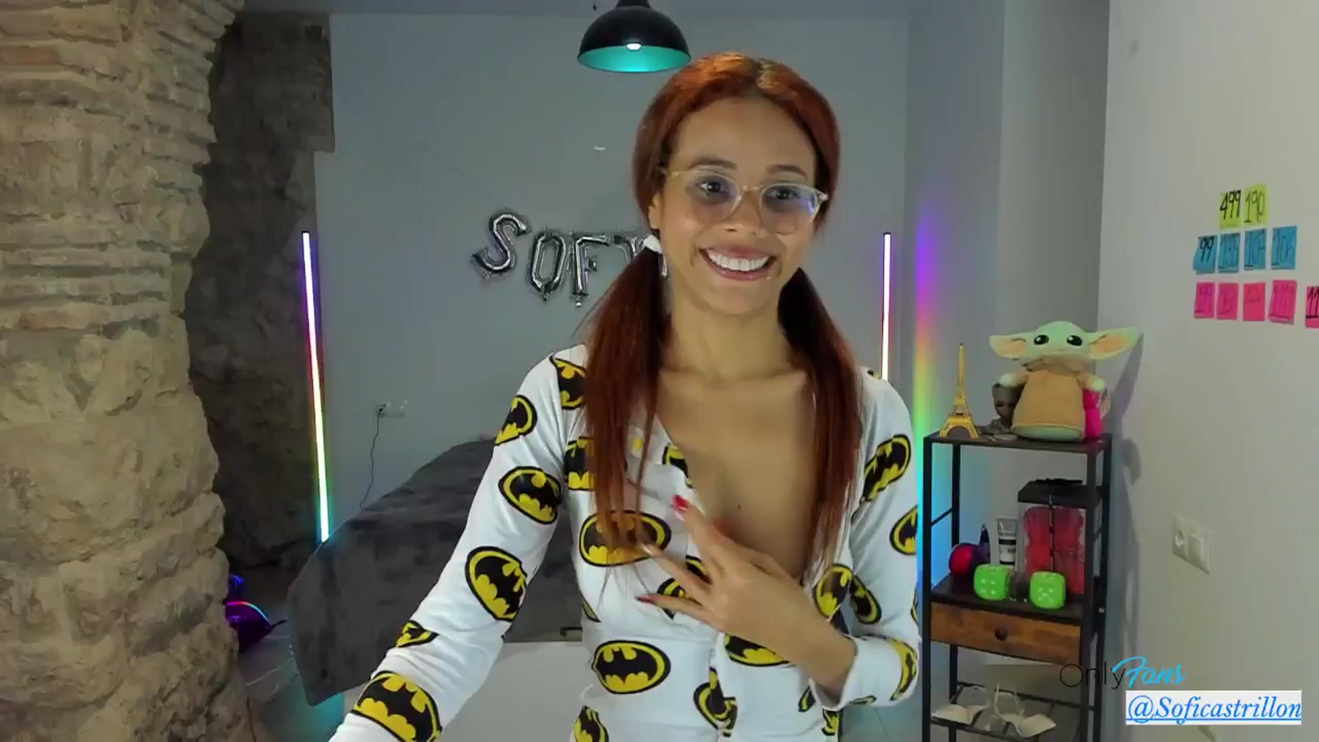 Gallery image thumbnail from pamela_land's myfreecams stream on, 09/07/2024, 23:55 image 11 of 20