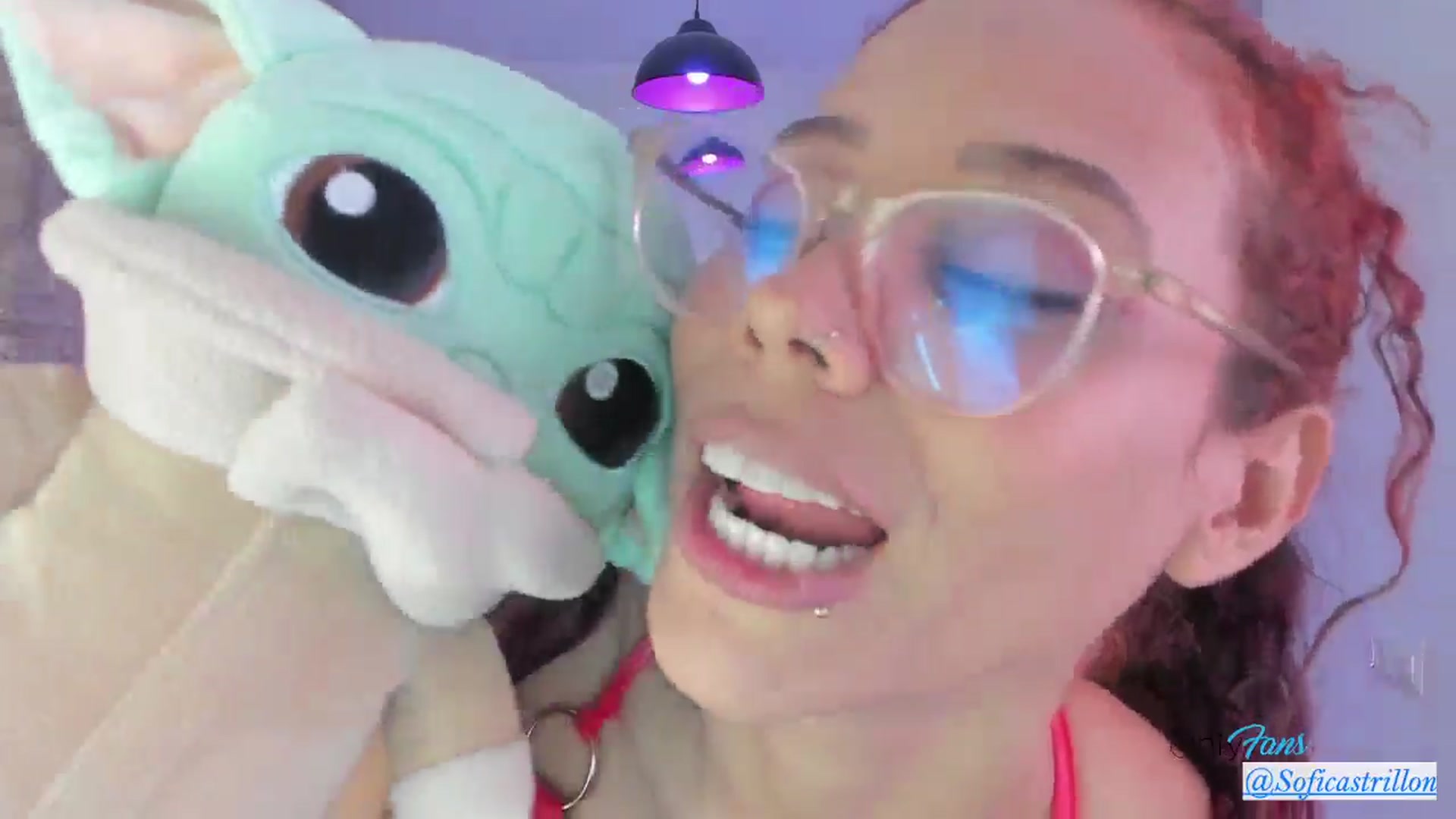 Gallery image thumbnail from pamela_land's myfreecams stream on, 11/14/2024, 24:11 image 7 of 20