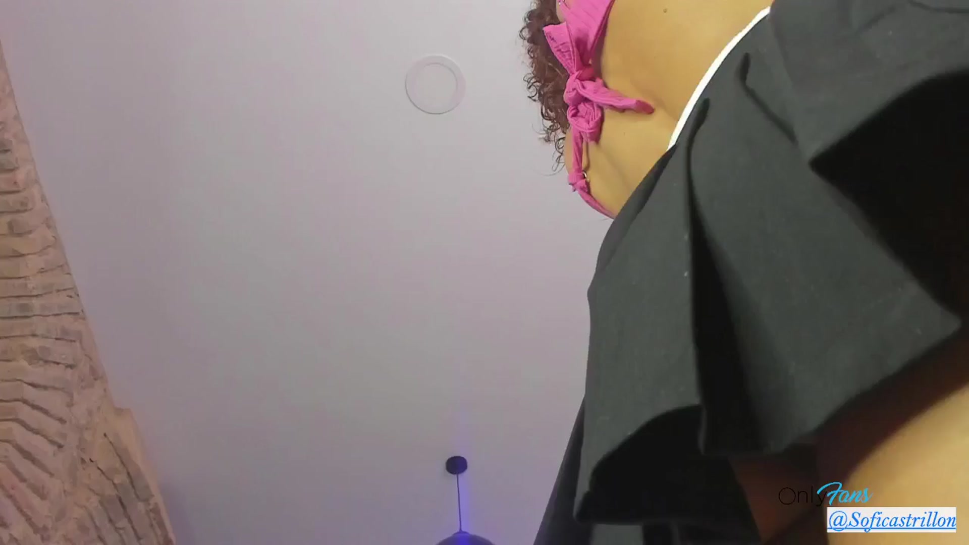 Gallery image thumbnail from pamela_land's myfreecams stream on, 12/05/2024, 18:10 image 3 of 20