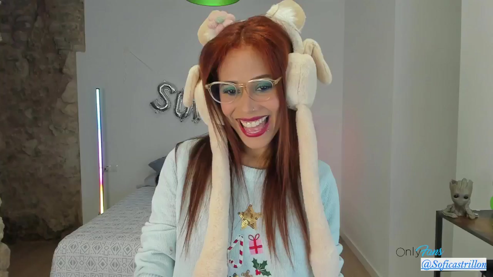 Gallery image thumbnail from pamela_land's myfreecams stream on, 12/27/2024, 20:18 image 4 of 20