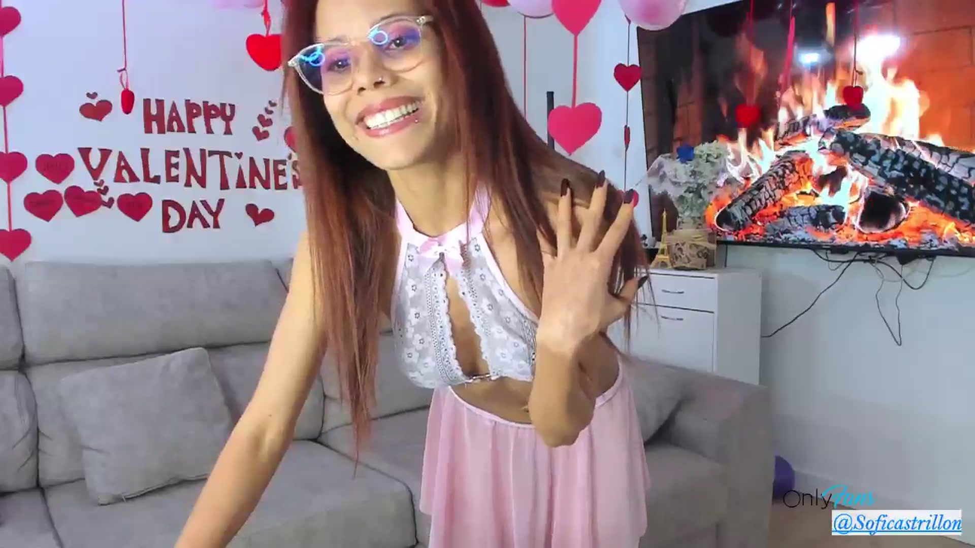 Gallery image thumbnail from pamela_land's myfreecams stream on, 02/15/2025, 16:42 image 14 of 20
