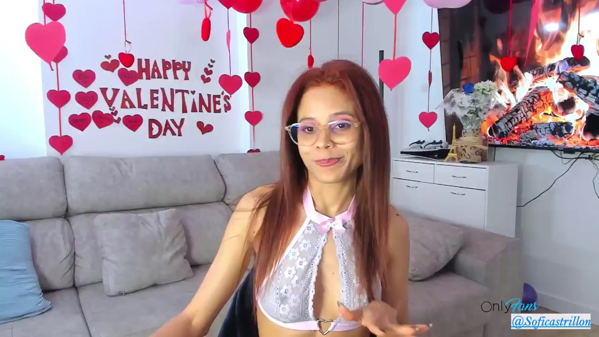 Gallery image thumbnail from pamela_land's myfreecams stream on, 02/15/2025, 18:24 image 1 of 20