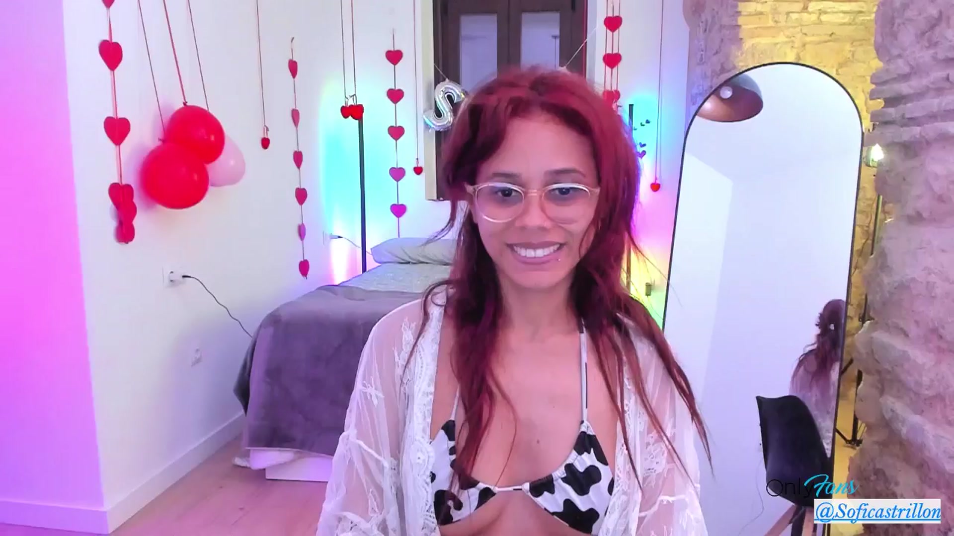 Gallery image thumbnail from pamela_land's myfreecams stream on, 03/06/2025, 17:16 image 14 of 20