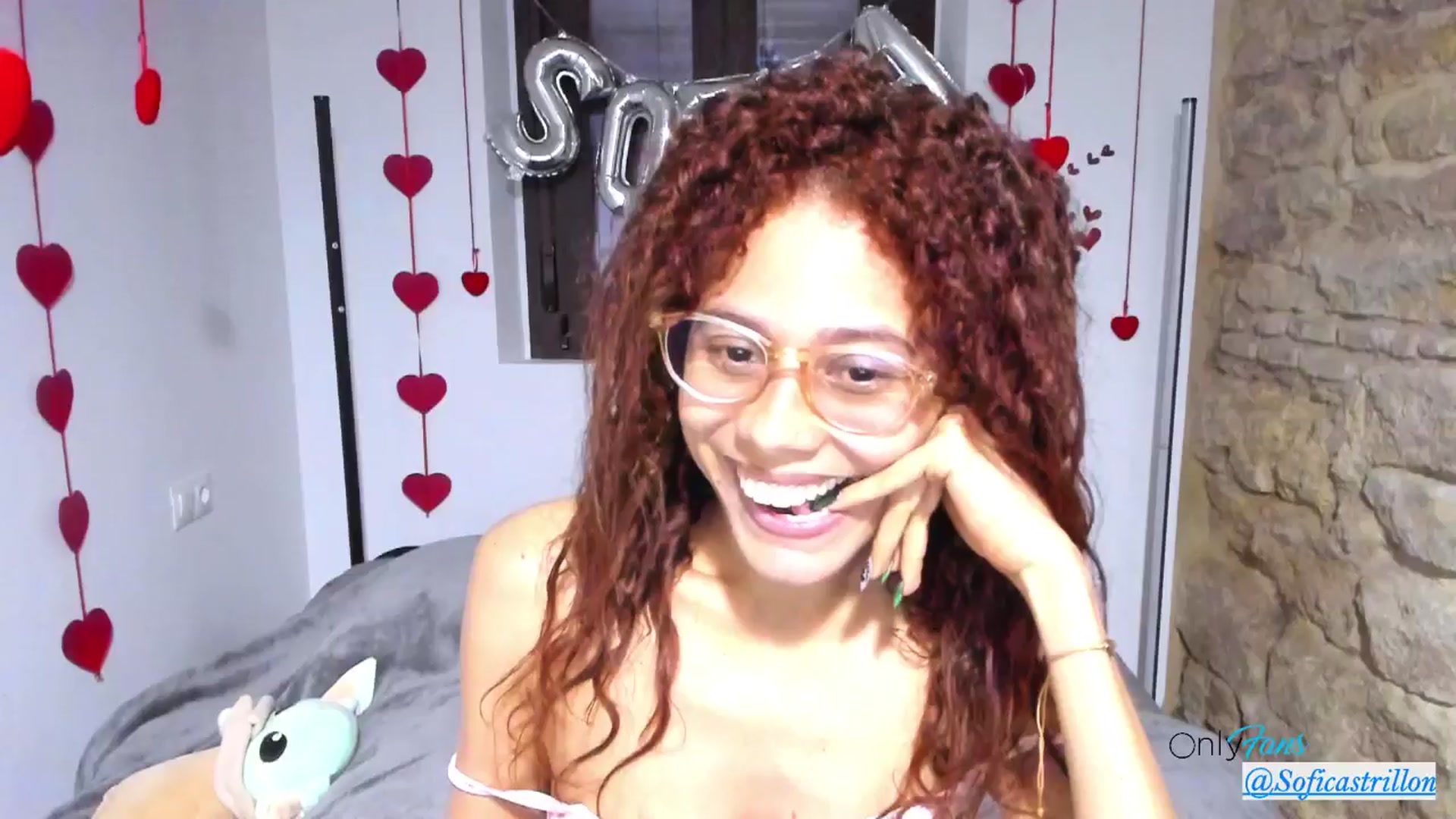 Gallery image thumbnail from pamela_land's myfreecams stream on, 04/01/2025, 20:39 image 2 of 20