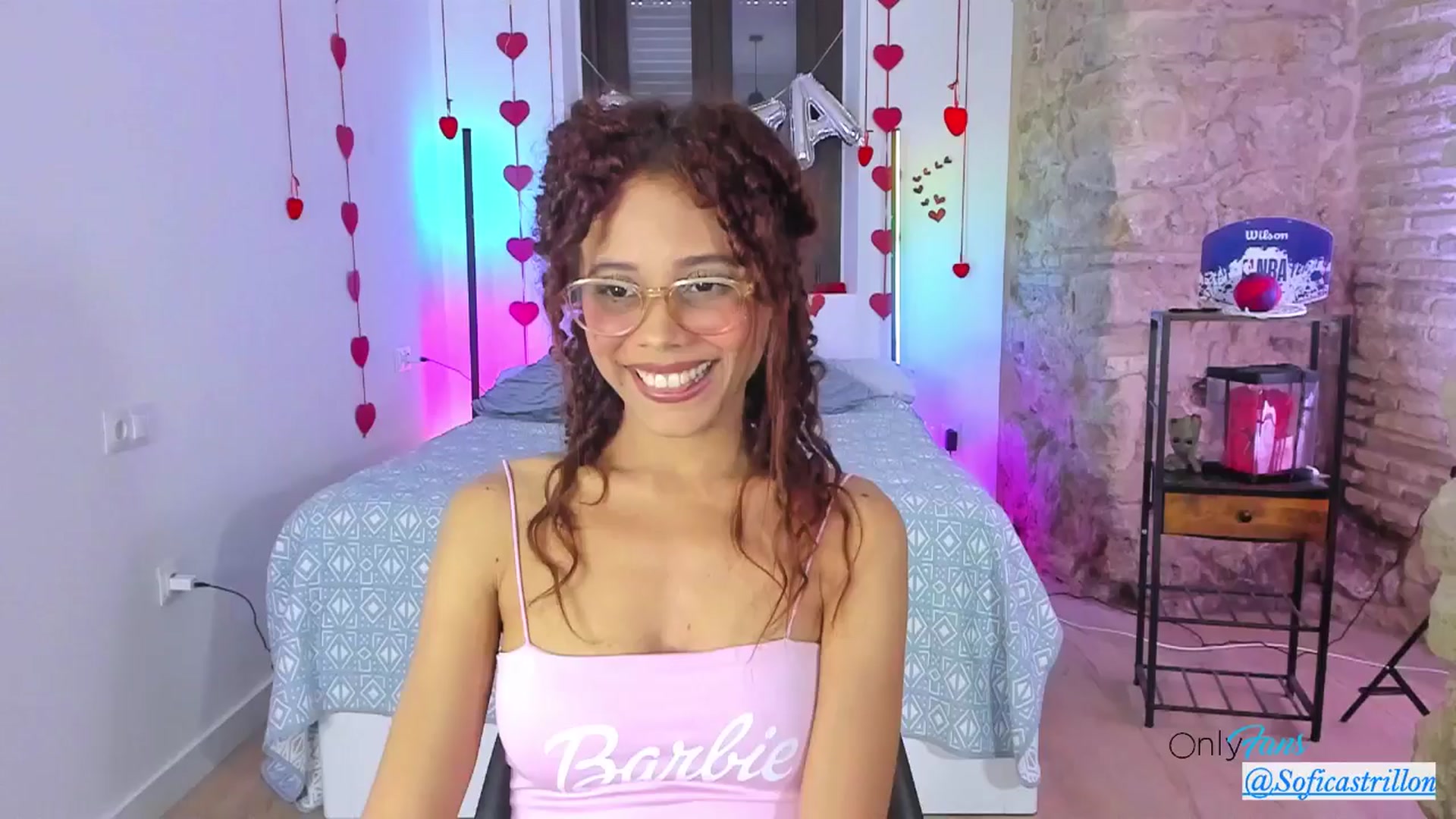 Gallery image thumbnail from pamela_land's myfreecams stream on, 04/23/2025, 18:05 image 4 of 20