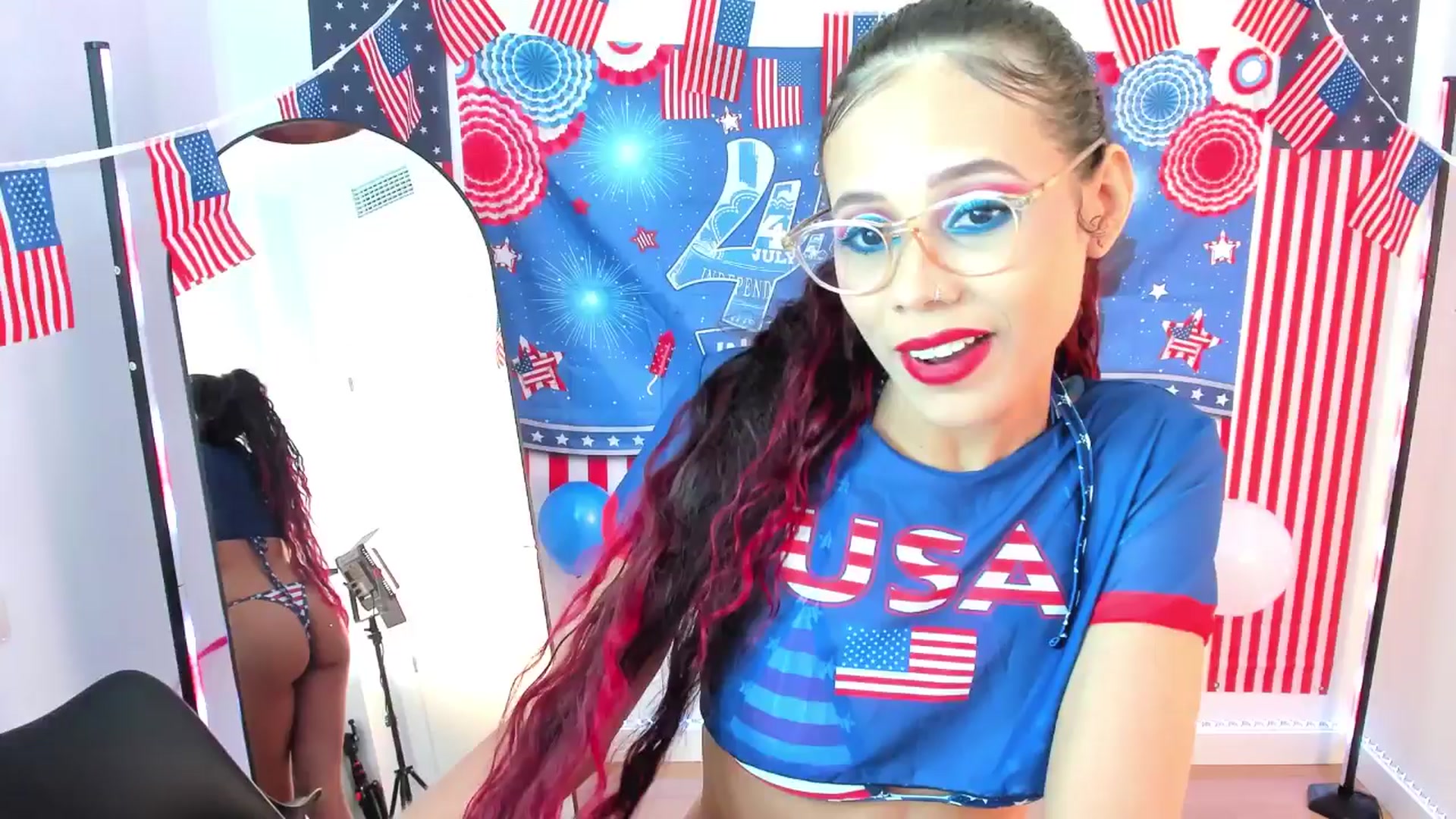 Gallery image thumbnail from pamela_land's myfreecams stream on, 07/04/2025, 19:18 image 6 of 20