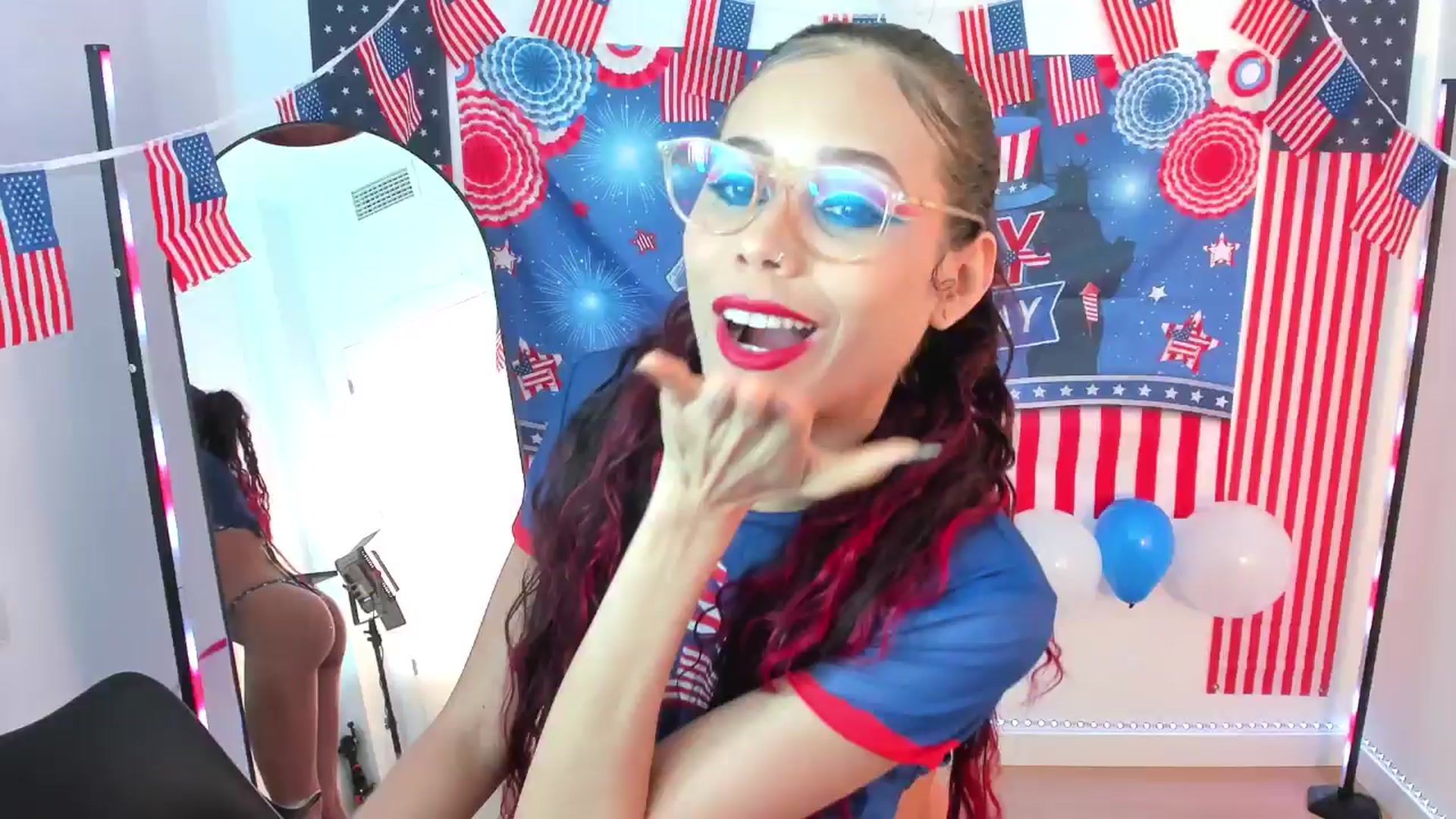 Gallery image thumbnail from pamela_land's myfreecams stream on, 07/04/2025, 19:18 image 4 of 20