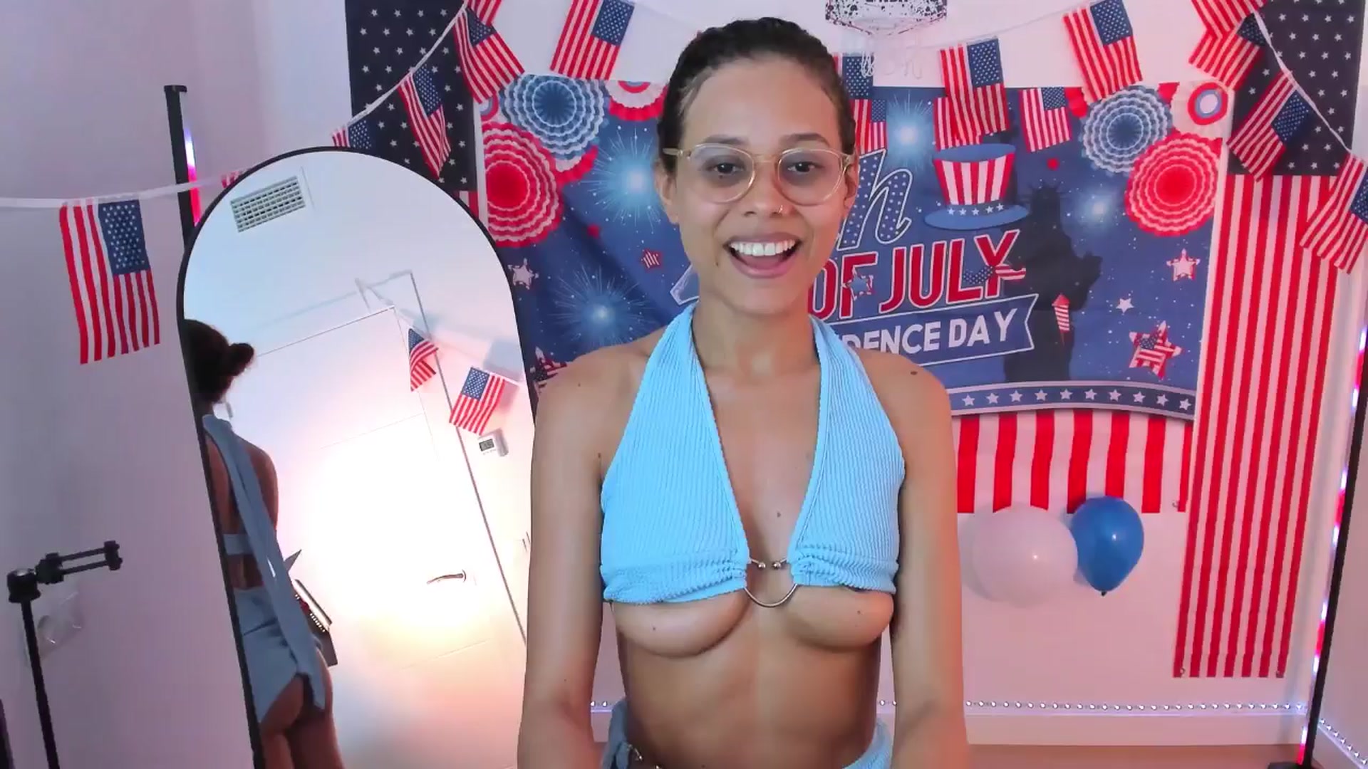 Gallery image thumbnail from pamela_land's myfreecams stream on, 07/07/2025, 07:20 image 3 of 20