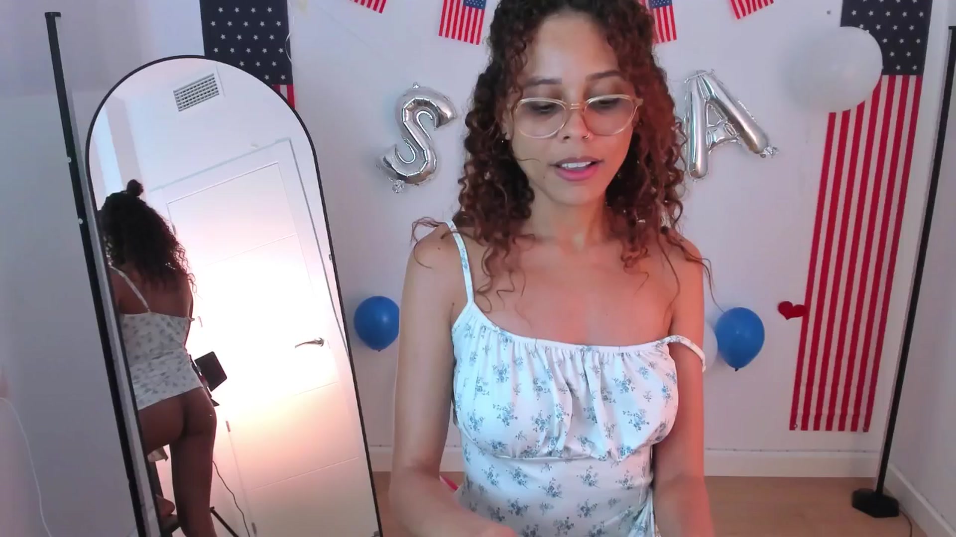 Gallery image thumbnail from pamela_land's myfreecams stream on, 07/16/2025, 07:34 image 3 of 20