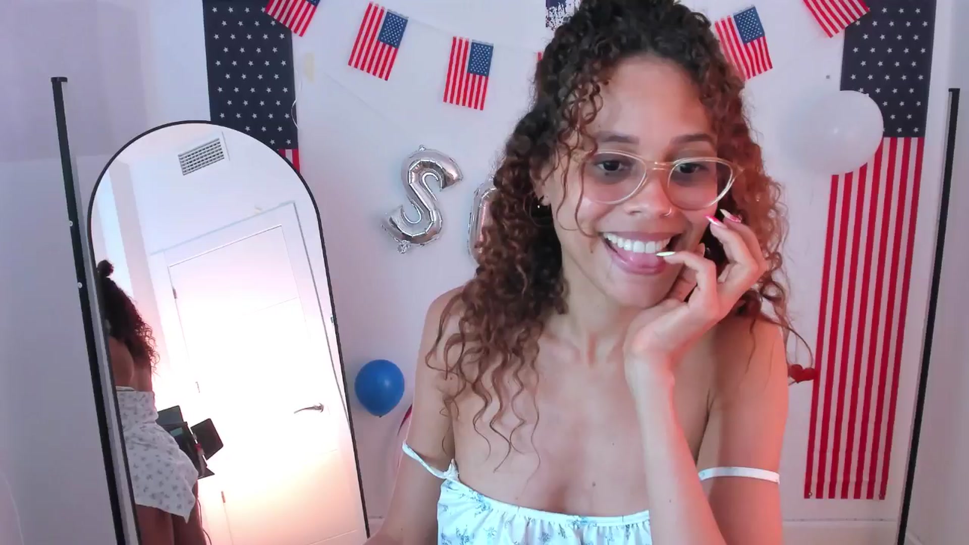 Gallery image thumbnail from pamela_land's myfreecams stream on, 07/16/2025, 07:34 image 13 of 20