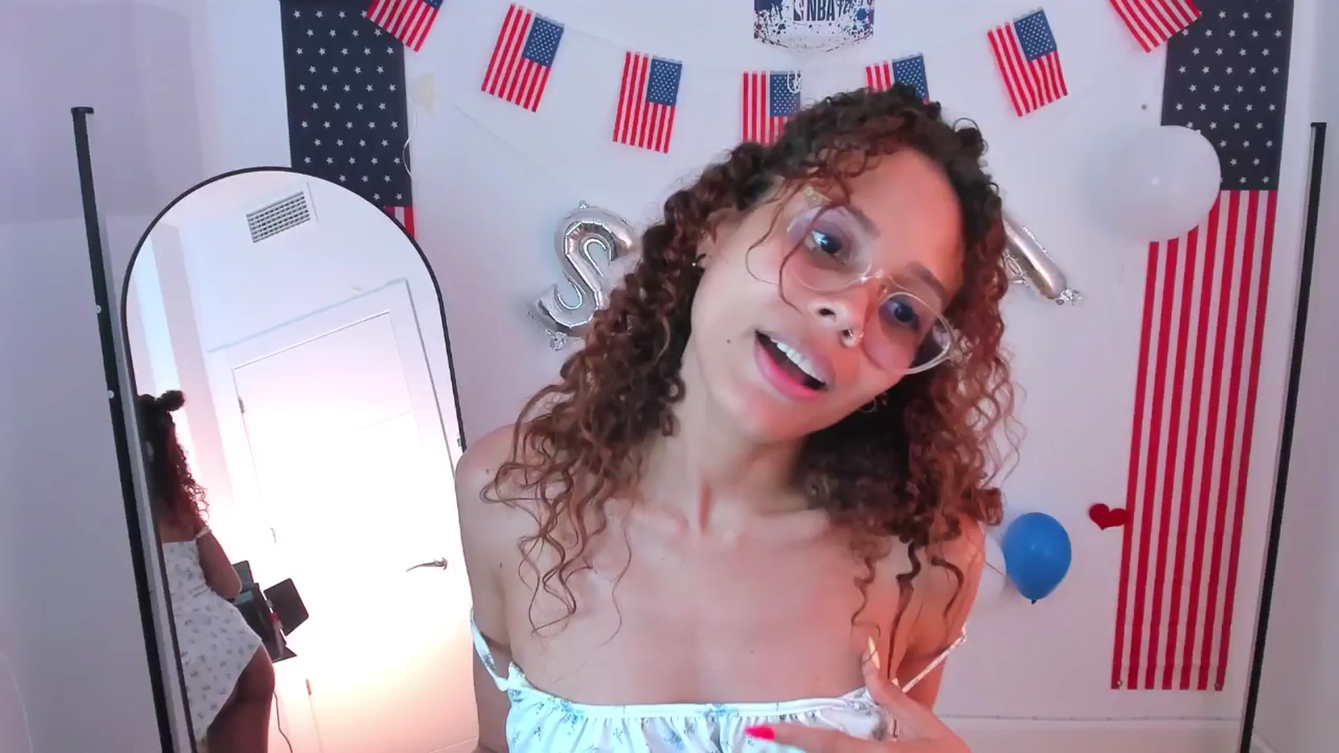 Gallery image thumbnail from pamela_land's myfreecams stream on, 07/16/2025, 07:34 image 16 of 20