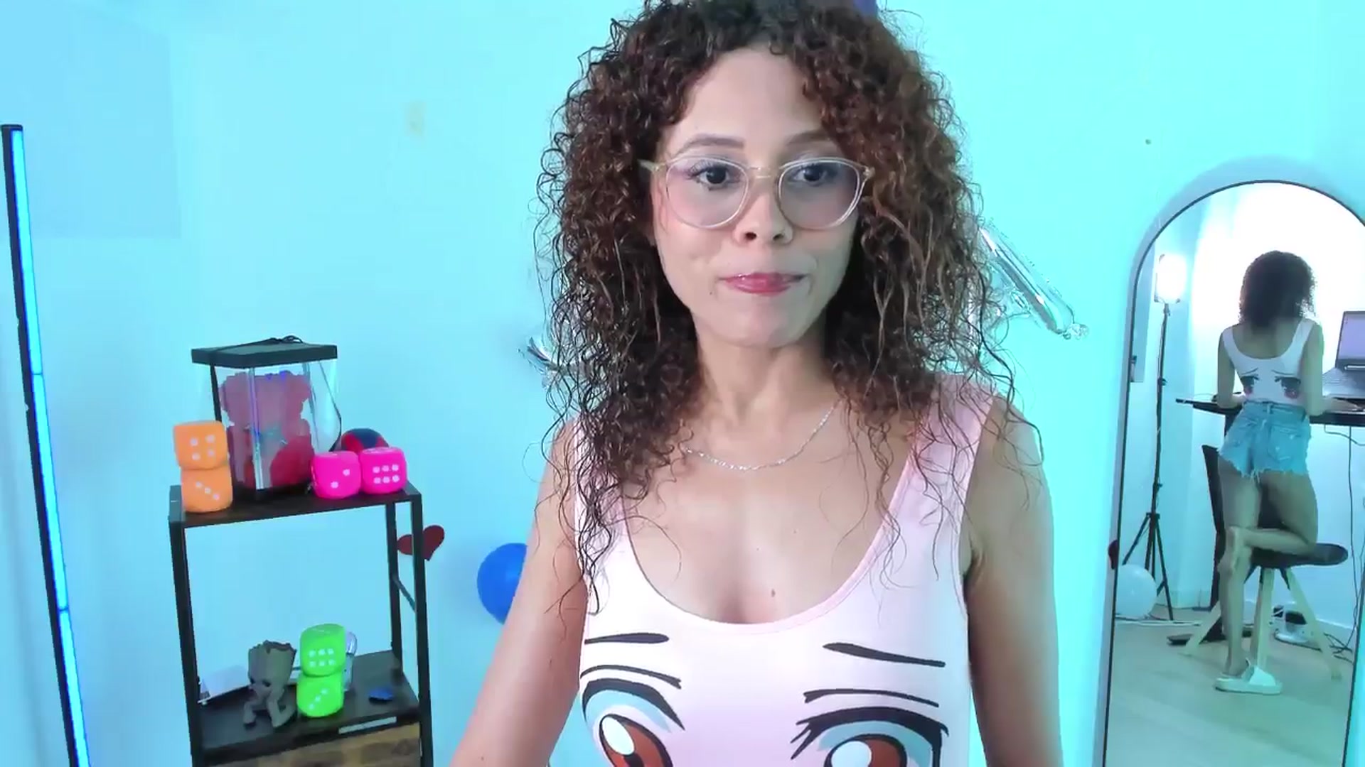 Gallery image thumbnail from pamela_land's myfreecams stream on, 07/19/2025, 16:41 image 18 of 20