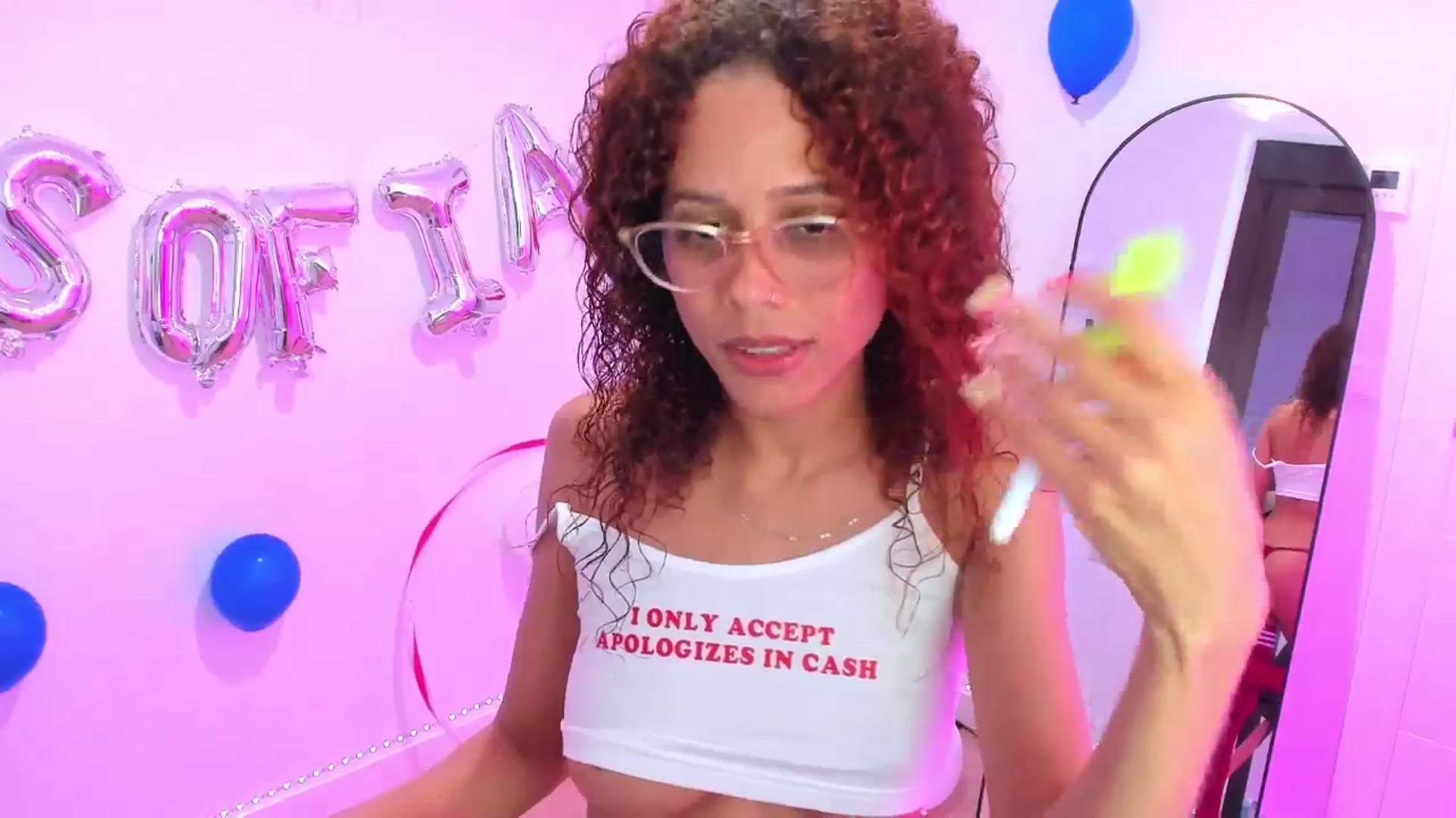 Gallery image thumbnail from pamela_land's myfreecams stream on, 07/27/2025, 17:45 image 19 of 20