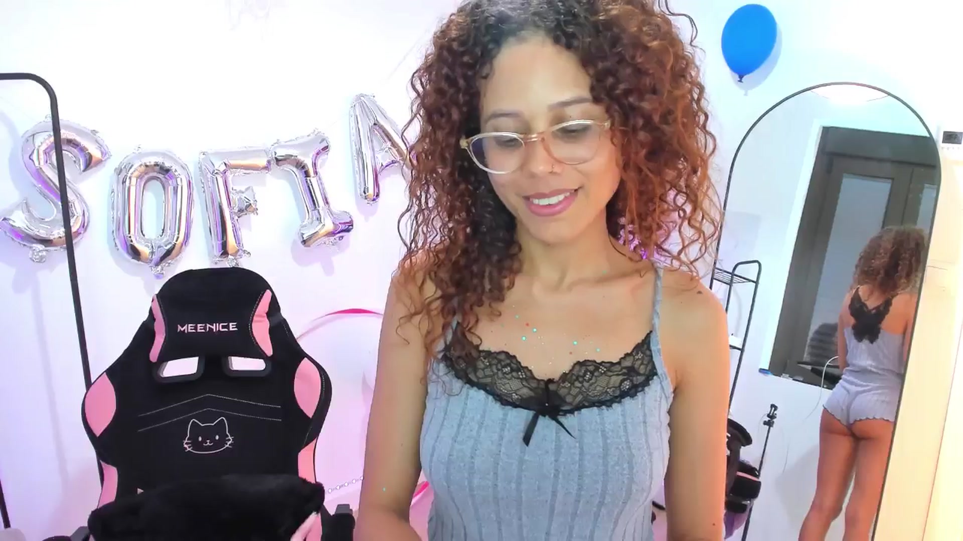 Gallery image thumbnail from pamela_land's myfreecams stream on, 08/17/2025, 13:39 image 20 of 20