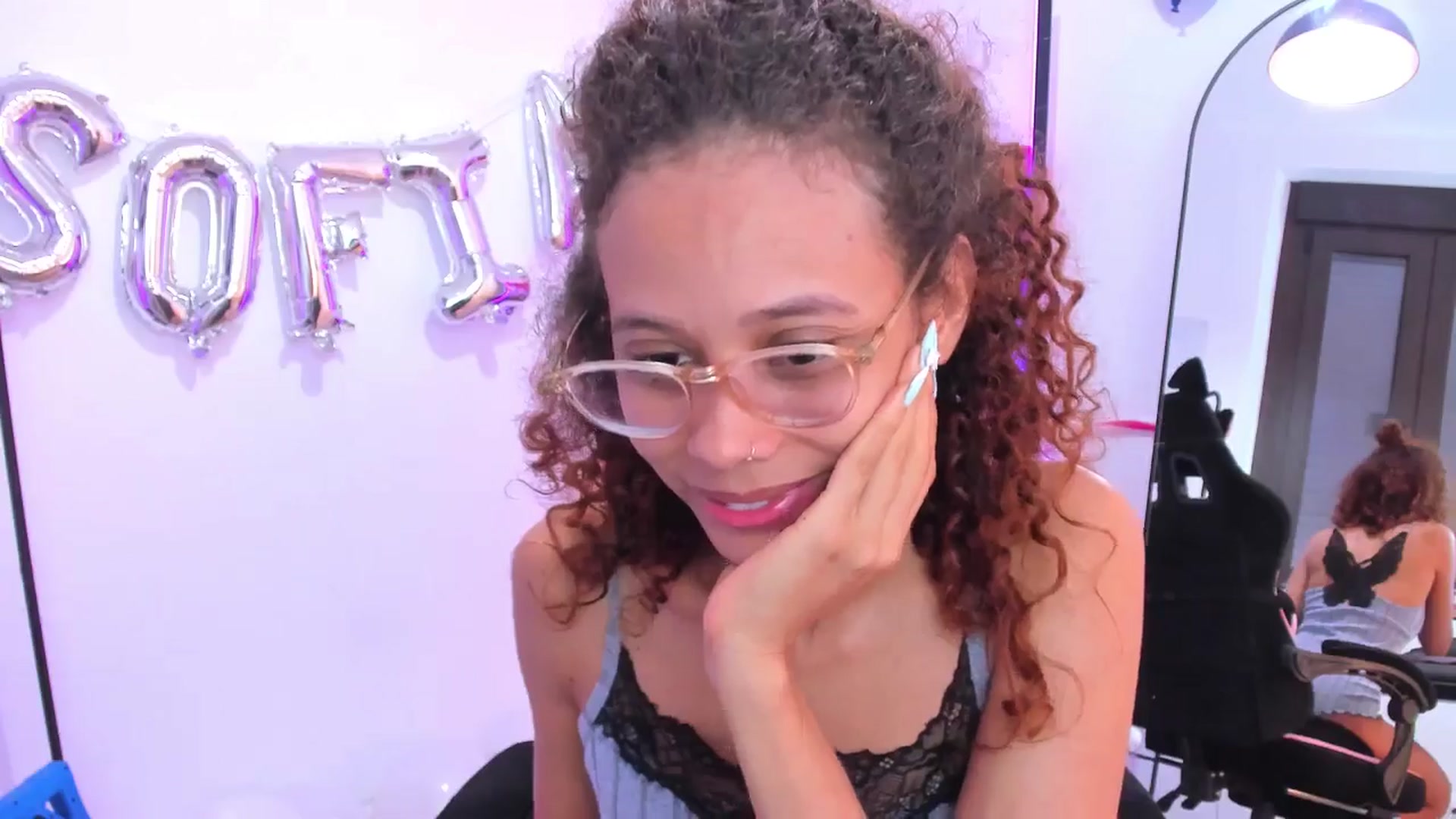 Gallery image thumbnail from pamela_land's myfreecams stream on, 09/04/2025, 07:13 image 9 of 20