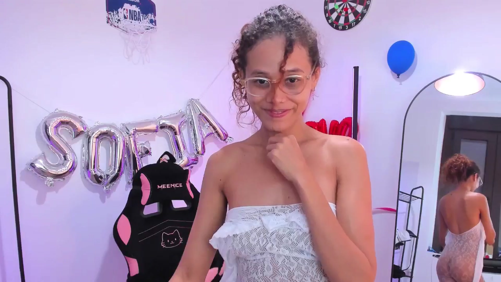 Gallery image thumbnail from pamela_land's myfreecams stream on, 09/05/2025, 07:22 image 16 of 20