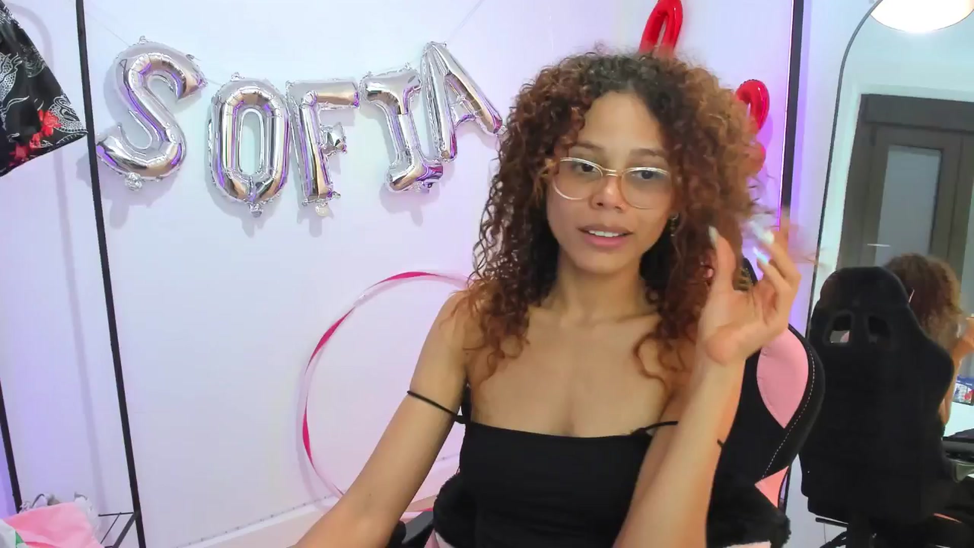 Gallery image thumbnail from pamela_land's myfreecams stream on, 09/06/2025, 08:50 image 16 of 20
