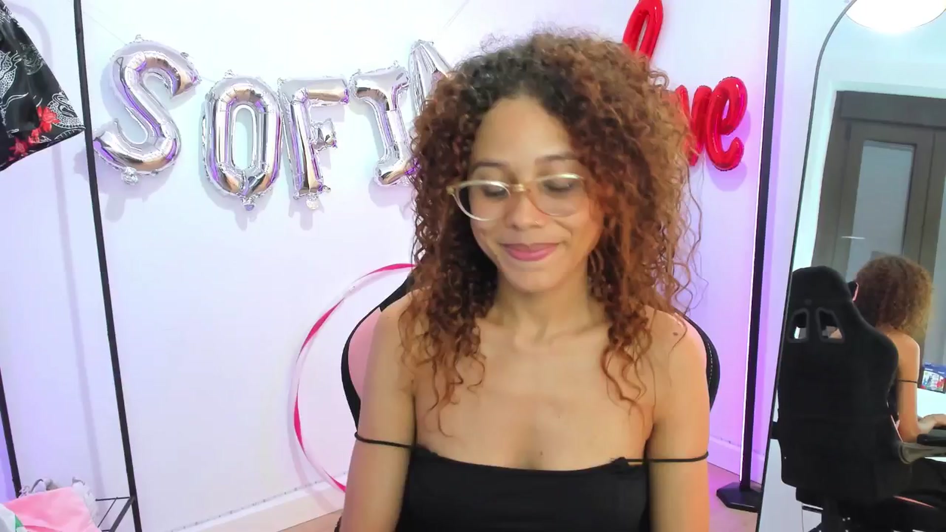 Gallery image thumbnail from pamela_land's myfreecams stream on, 09/06/2025, 08:50 image 13 of 20