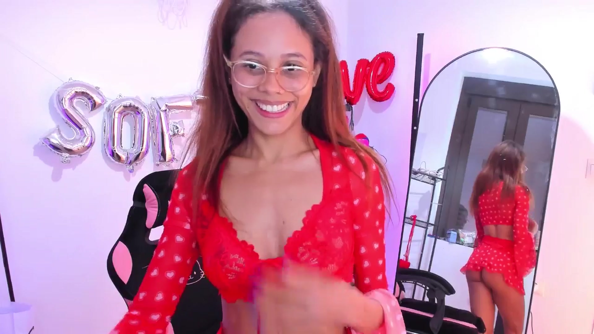 Gallery image thumbnail from pamela_land's myfreecams stream on, 09/28/2025, 05:07 image 4 of 20