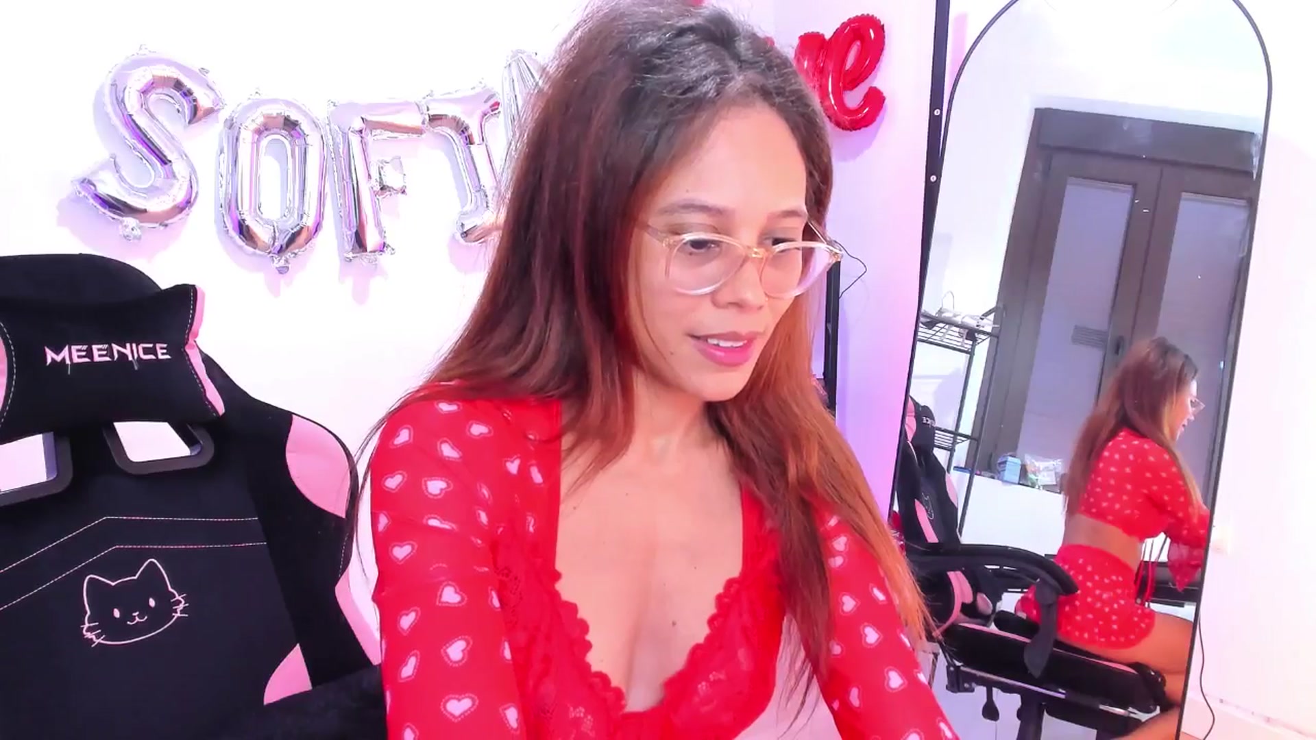 Gallery image thumbnail from pamela_land's myfreecams stream on, 09/28/2025, 09:17 image 3 of 20