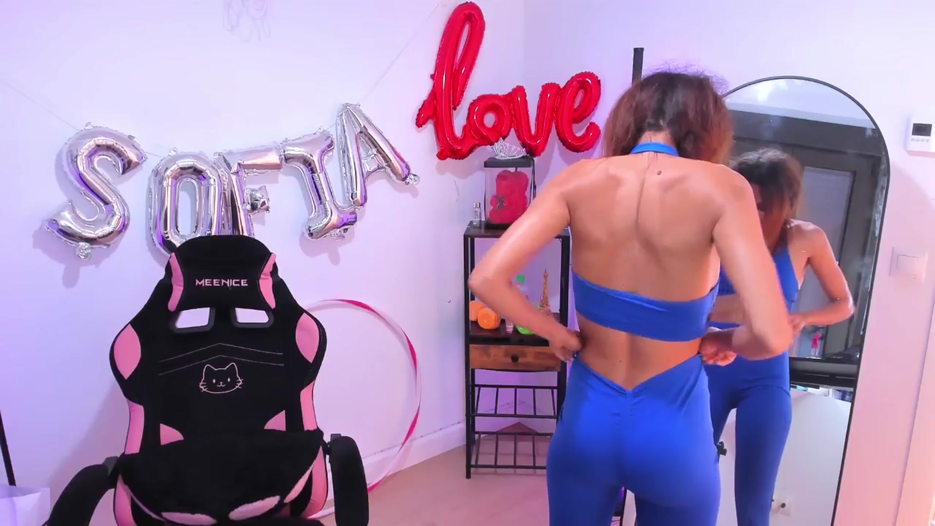 Gallery image thumbnail from pamela_land's myfreecams stream on, 10/01/2025, 09:28 image 15 of 20