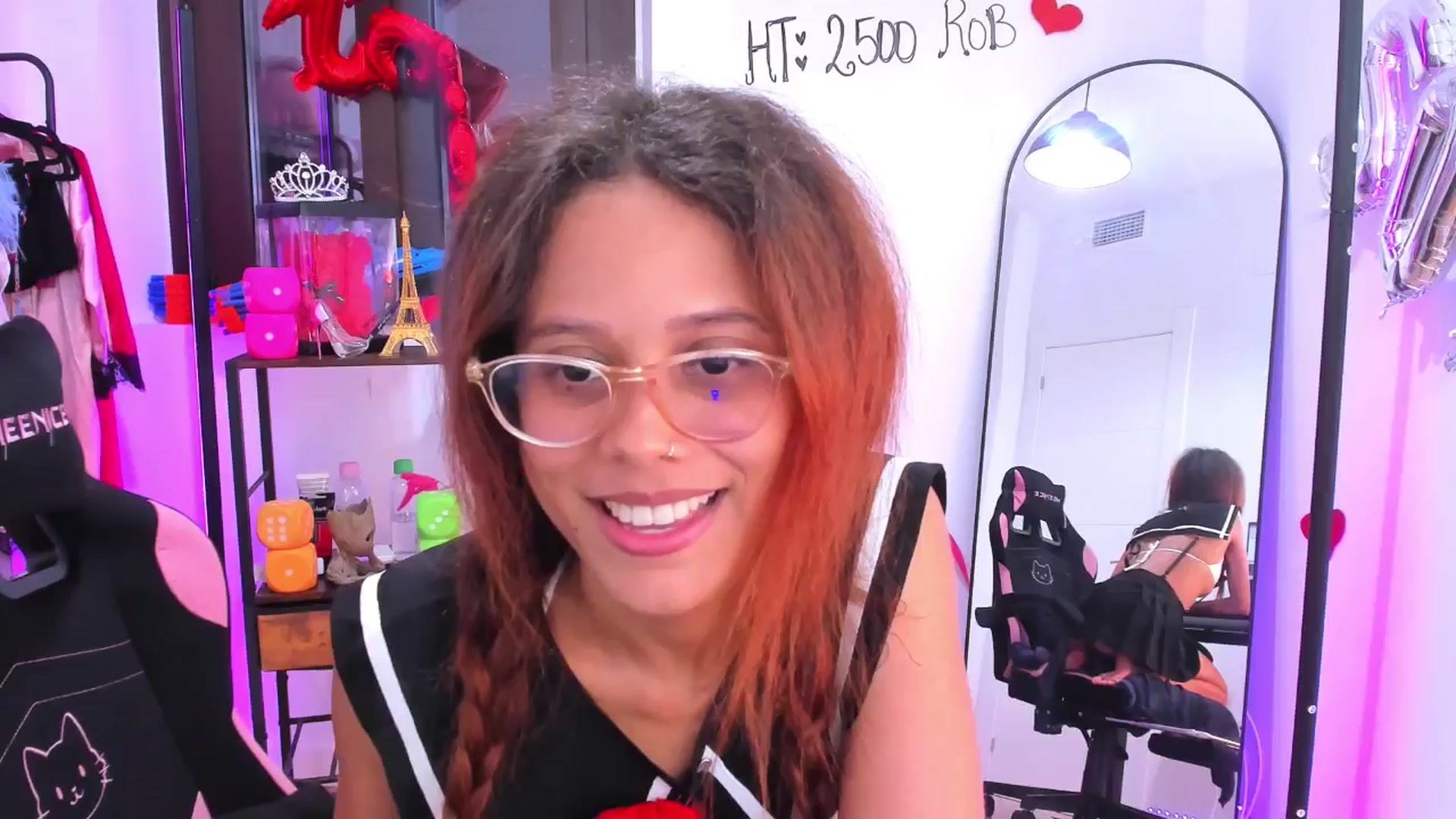 Gallery image thumbnail from pamela_land's myfreecams stream on, 10/05/2025, 09:31 image 16 of 20