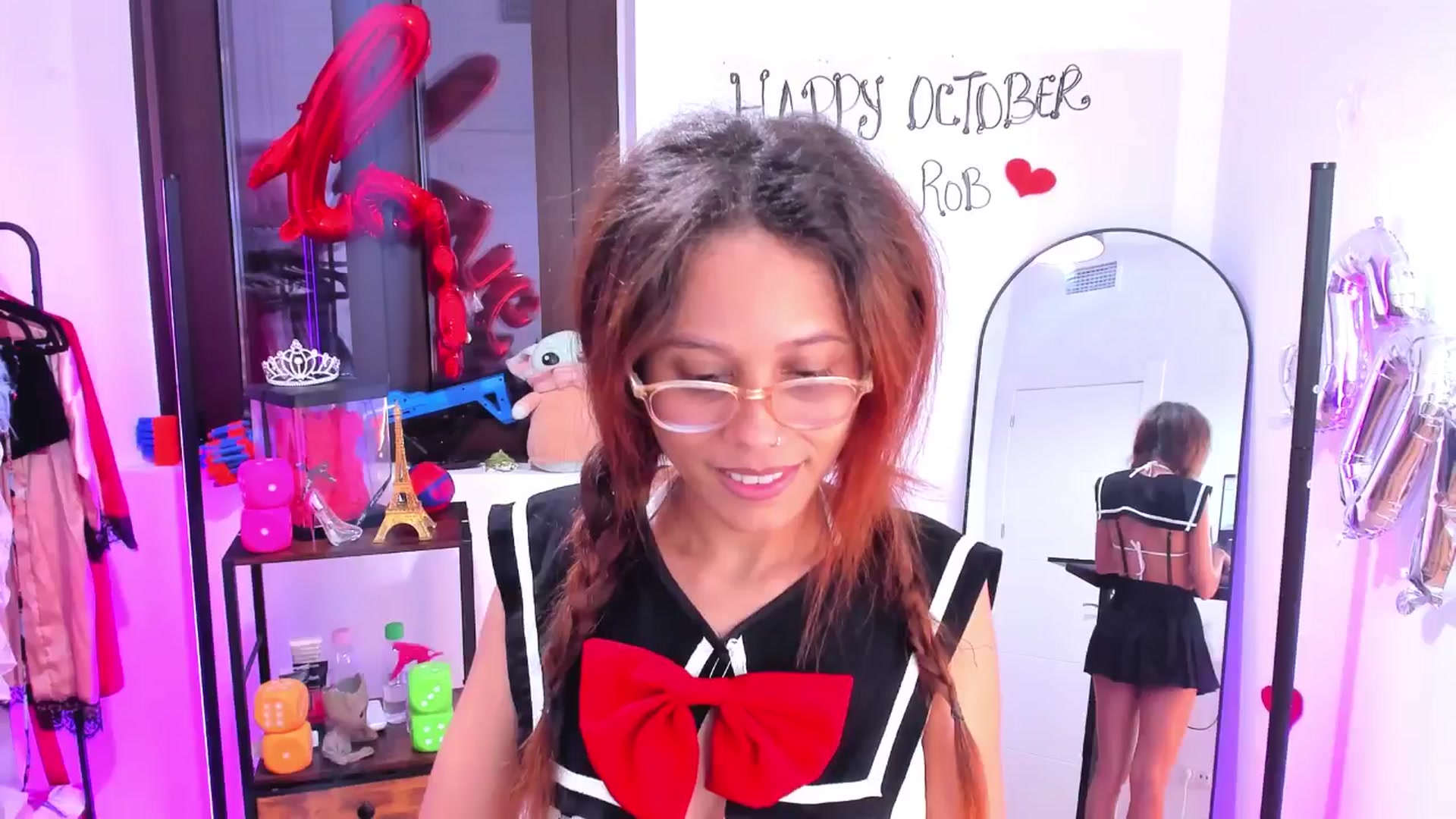 Gallery image thumbnail from pamela_land's myfreecams stream on, 10/05/2025, 09:31 image 7 of 20
