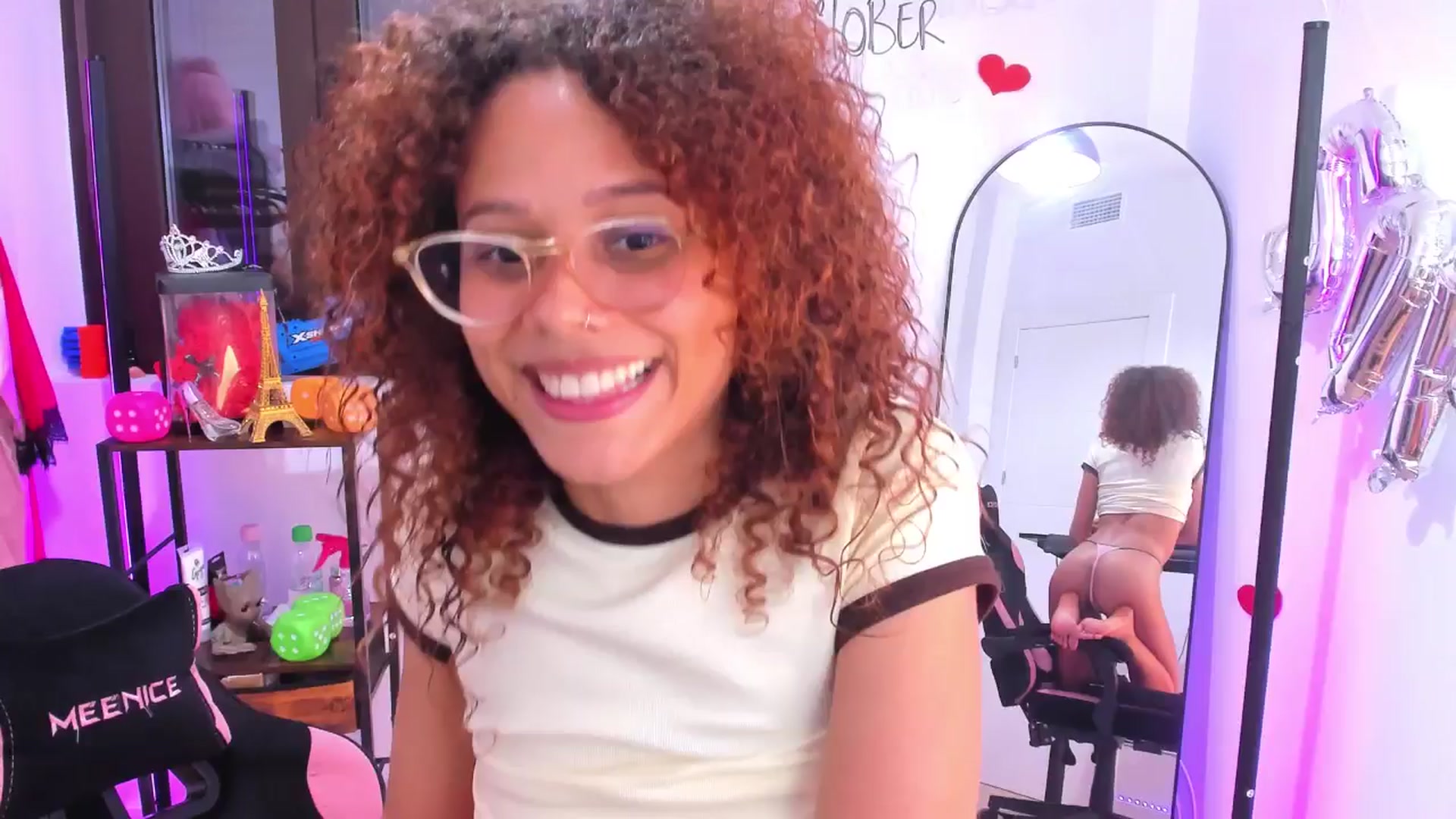 Gallery image thumbnail from pamela_land's myfreecams stream on, 10/16/2025, 17:27 image 3 of 20