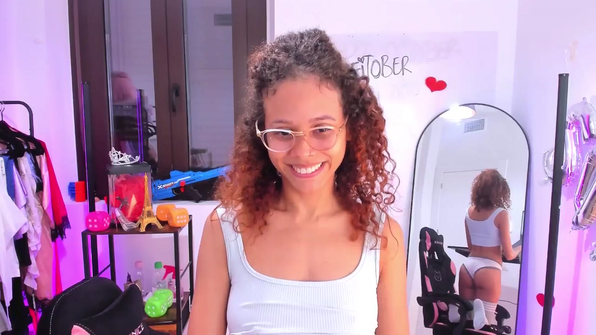 Gallery image thumbnail from pamela_land's myfreecams stream on, 10/17/2025, 05:44 image 17 of 20